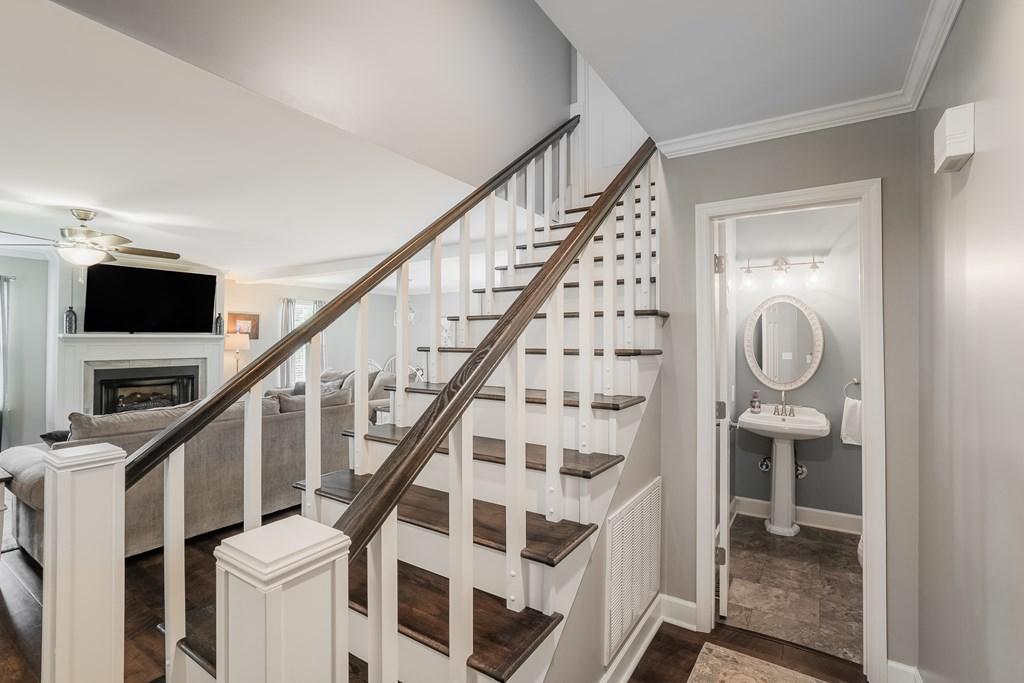 CHATSWORTH, Georgia, 30705, United States, 3 Bedrooms Bedrooms, ,3 BathroomsBathrooms,Residential,For Sale,1965219