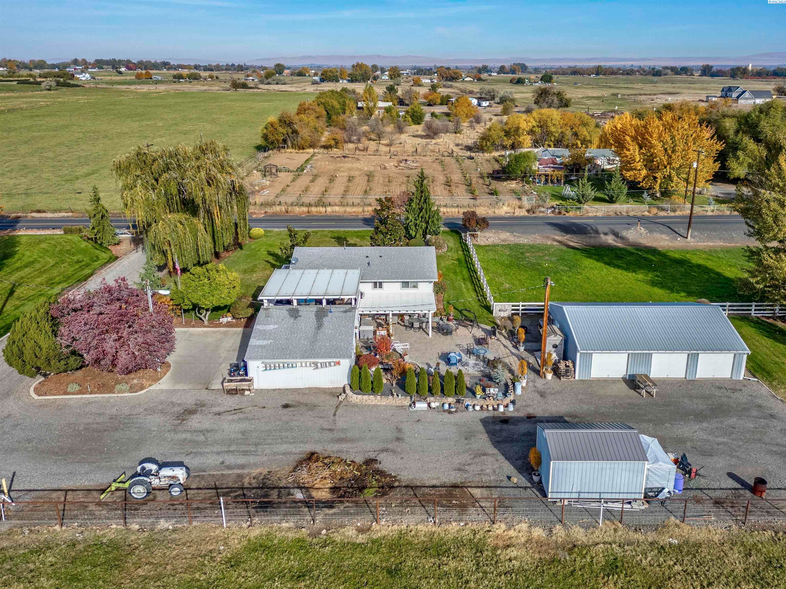 Prosser, Washington, 99350, United States, 4 Bedrooms Bedrooms, ,1 BathroomBathrooms,Residential,For Sale,1984108