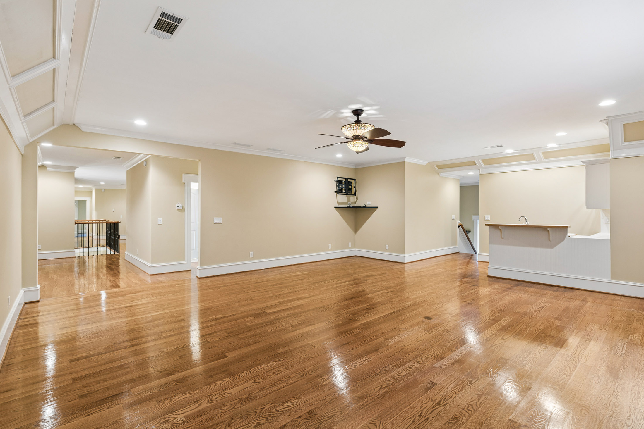  A Rare Opportunity to Enjoy Estate-Style Living in Sought-After Woodstock - 物件實景