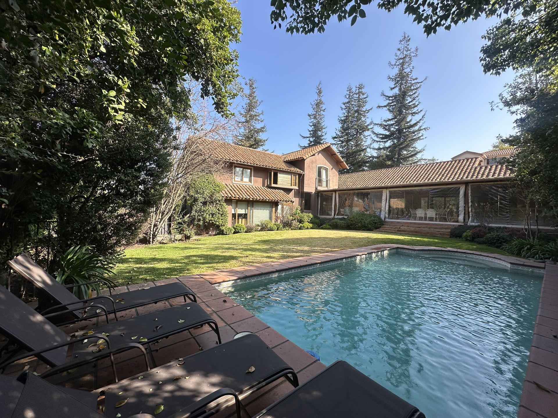 Lo Barnechea, Chile, 6 Bedrooms Bedrooms, ,5 BathroomsBathrooms,Residential,For Sale,1903645