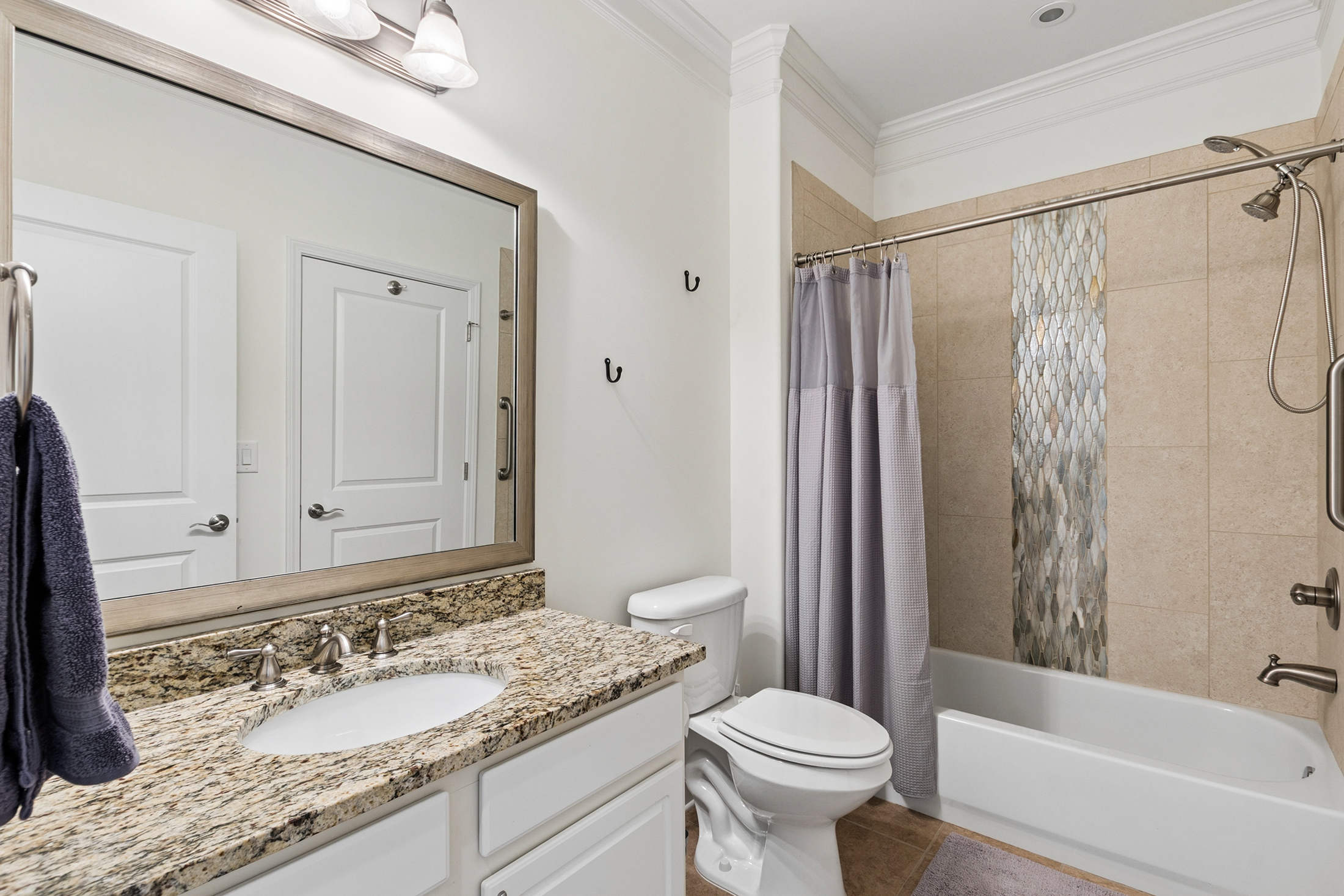  Come Together in this Beautifully Maintained Home in Wellstone - 物件實景