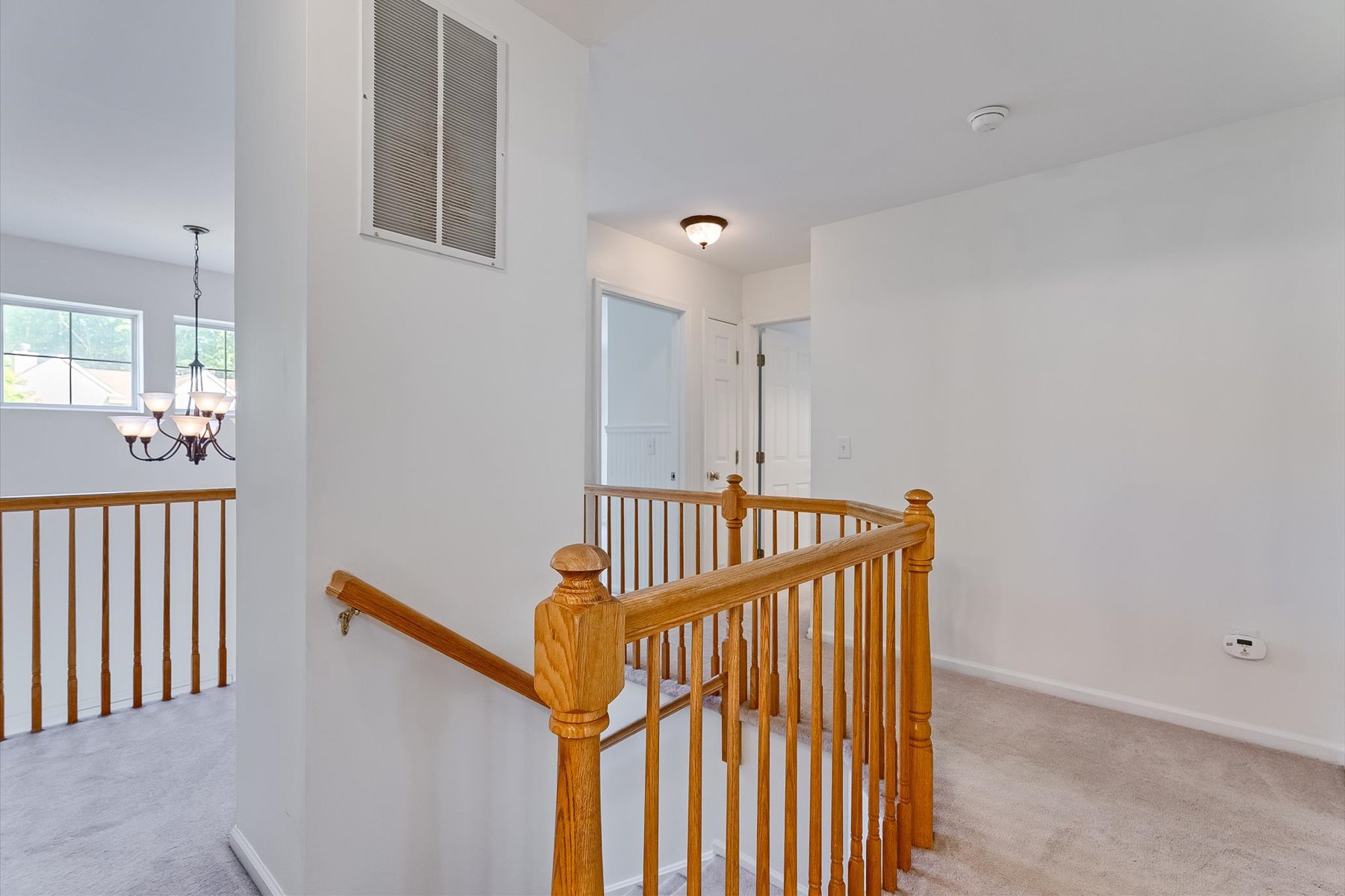  ?Country Oaks? Colonial Home Provides Comfort and Space in a Great Location - 物件實景