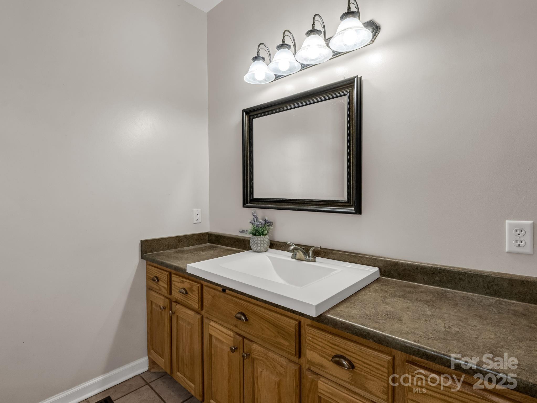 Shelby, North Carolina, 28152, United States, 3 Bedrooms Bedrooms, ,2 BathroomsBathrooms,Residential,For Sale,1969523