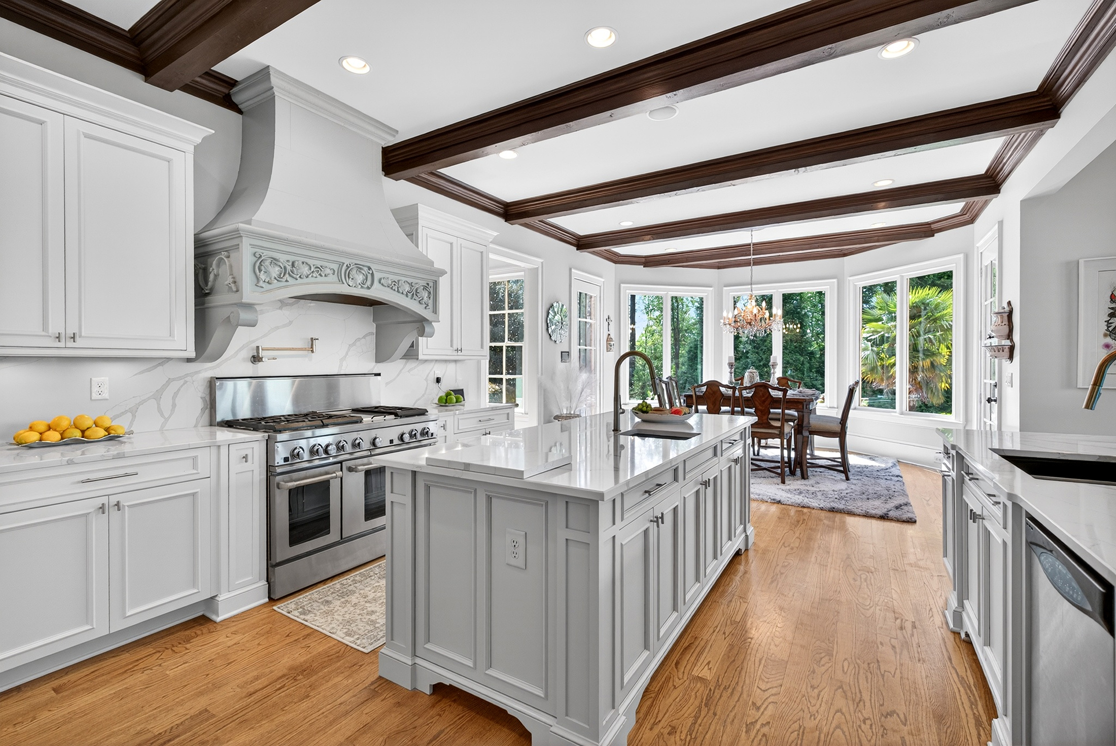  Luxury French Estate with Sweeping Golf Course Views - 物件實景