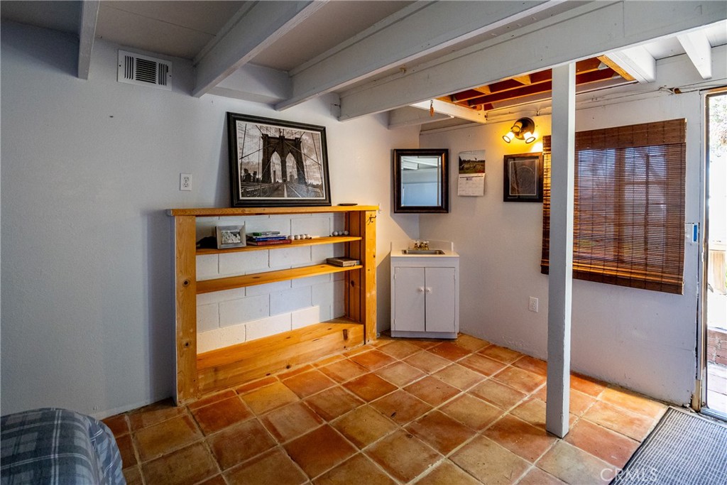 San Luis Obispo, California, 93401, United States, 2 Bedrooms Bedrooms, ,2 BathroomsBathrooms,Residential,For Sale,1935335