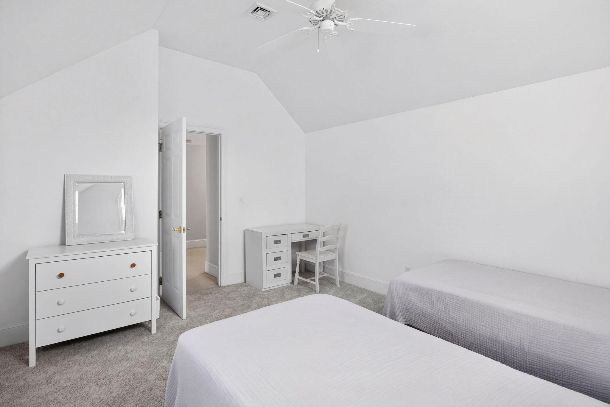  68 Krikor Drive - 物件實景