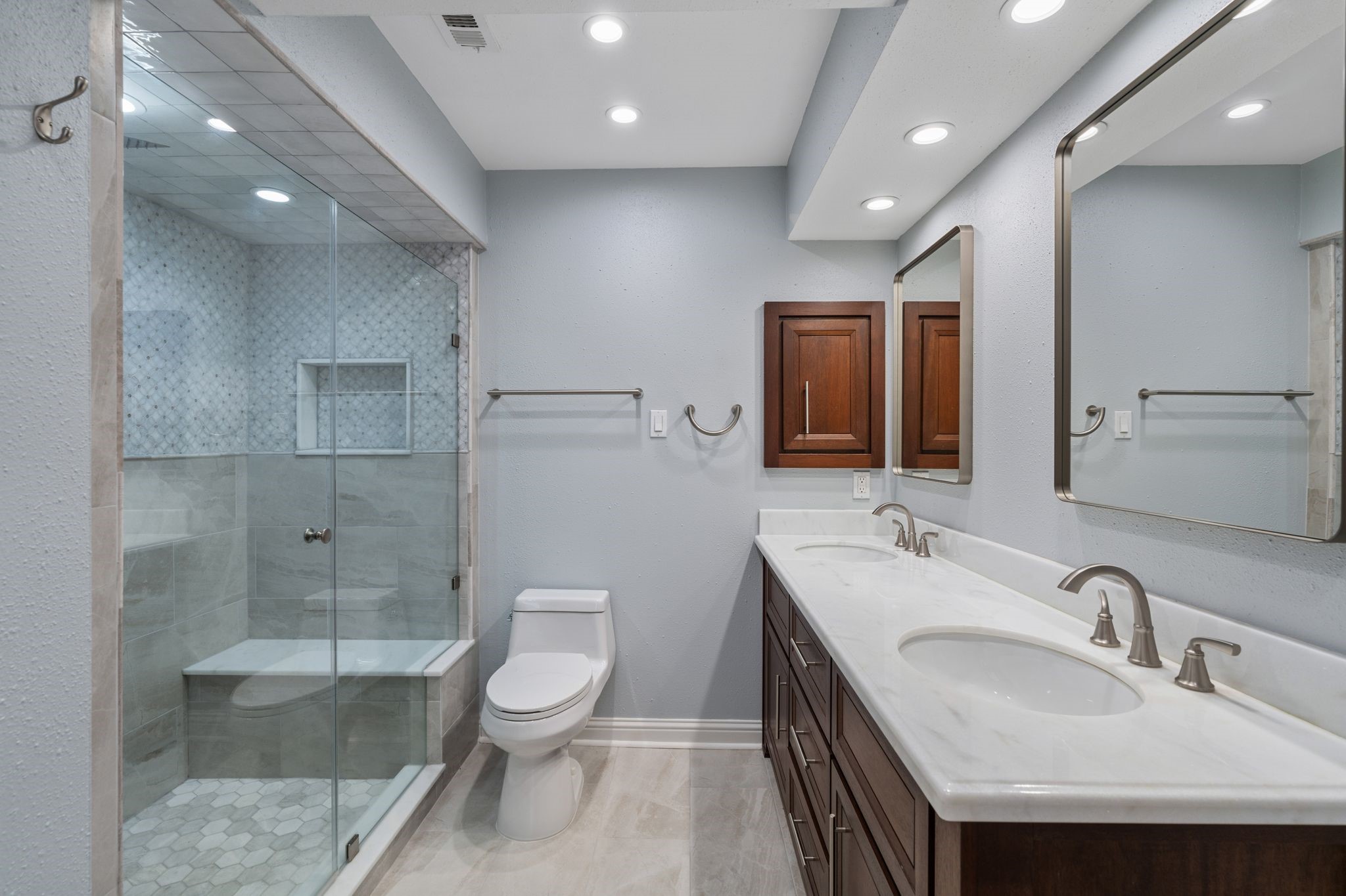  5913 Sugar Hill Drive #225 - 物件實景