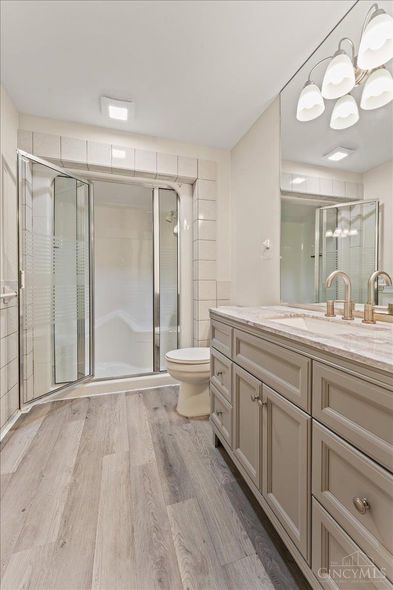Cincinnati, Ohio, 45226, United States, 4 Bedrooms Bedrooms, ,4 BathroomsBathrooms,Residential,For Sale,1912021