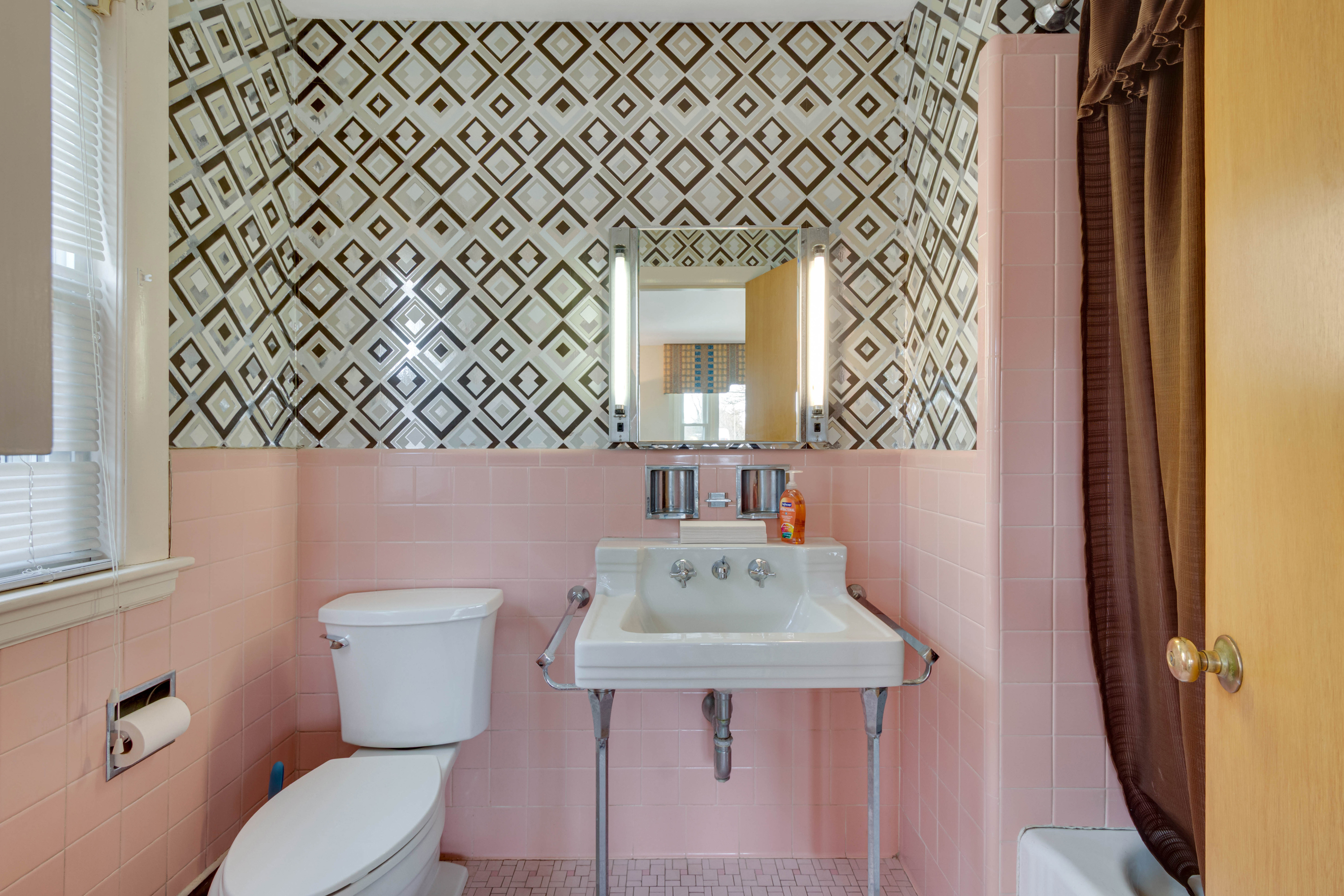  2 Winn Street, Burlington, MA 01803 - 物件實景