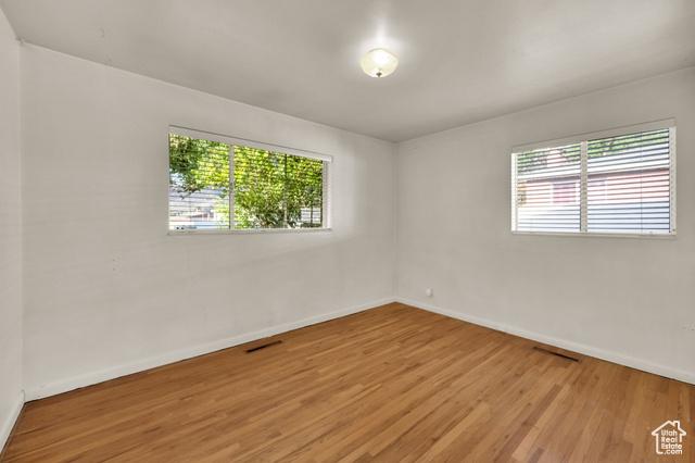 Bountiful, Utah, 84010, United States, 6 Bedrooms Bedrooms, ,2 BathroomsBathrooms,Residential,For Sale,1979847