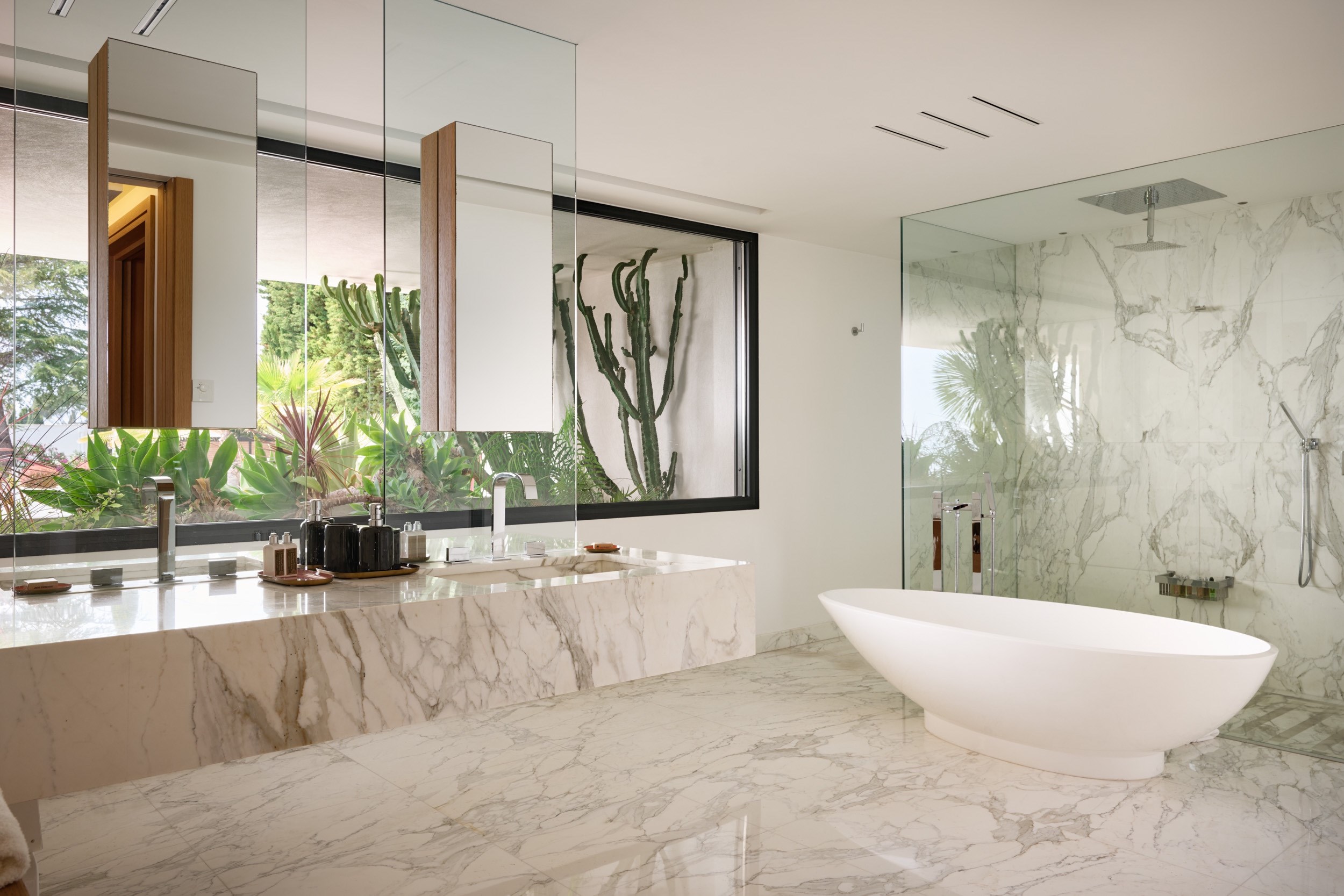 Contemporary luxury estate with panoramic sea views in Cannes Californie - 物件實景