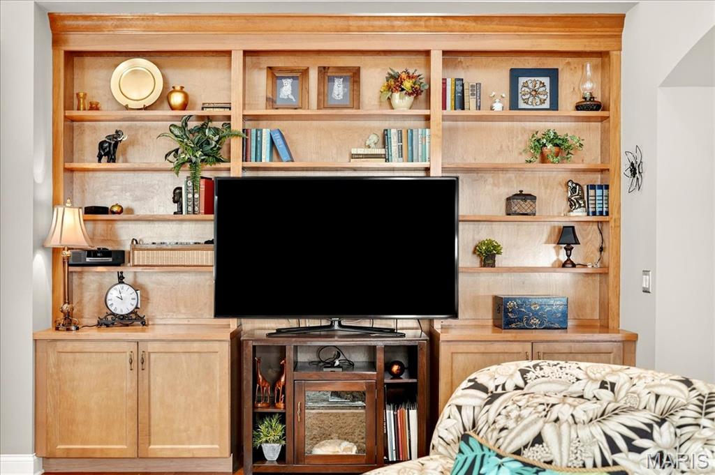 Ballwin, Missouri, 63011, United States, 2 Bedrooms Bedrooms, ,3 BathroomsBathrooms,Residential,For Sale,1947481