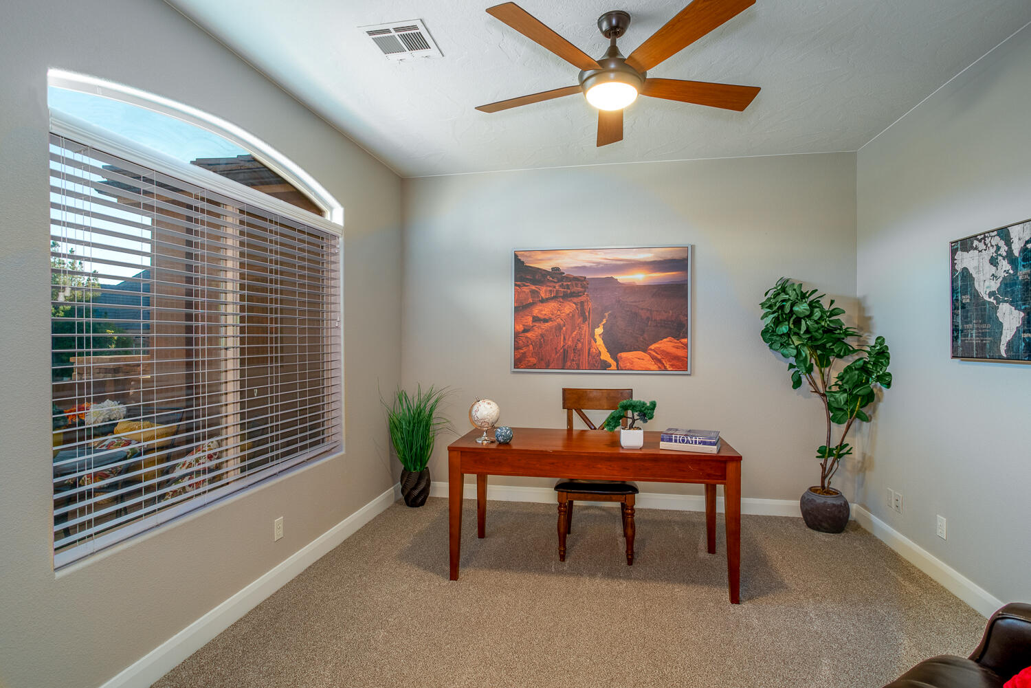 St George, Utah, 84790, United States, 4 Bedrooms Bedrooms, ,Residential,For Sale,1962826