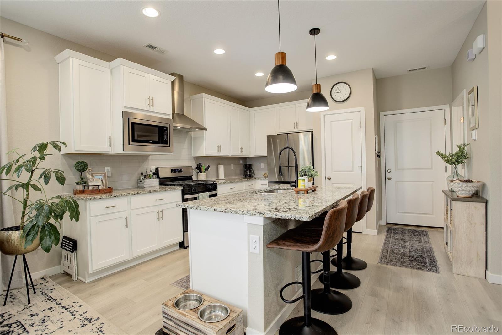 Littleton, Colorado, 80125, United States, 3 Bedrooms Bedrooms, ,3 BathroomsBathrooms,Residential,For Sale,1805241