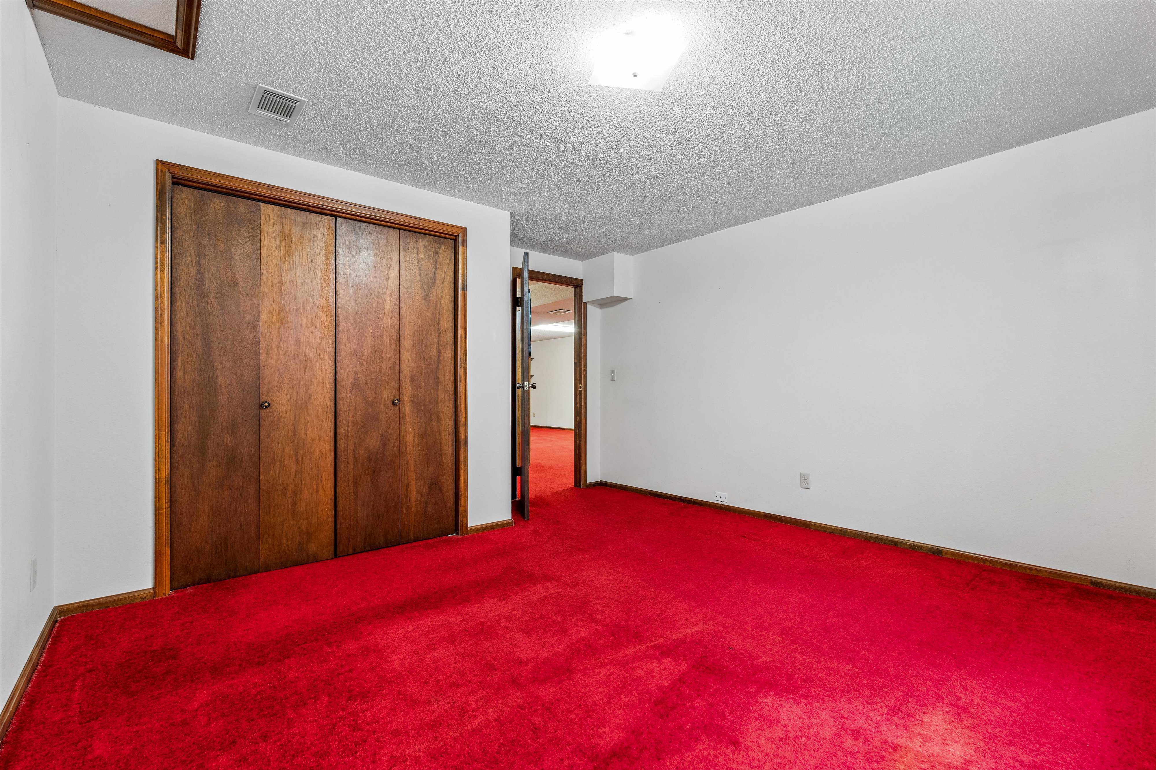  Rare Loveland 3 Bed, 3 Bath Ranch With Full Finished Basement - 物件實景