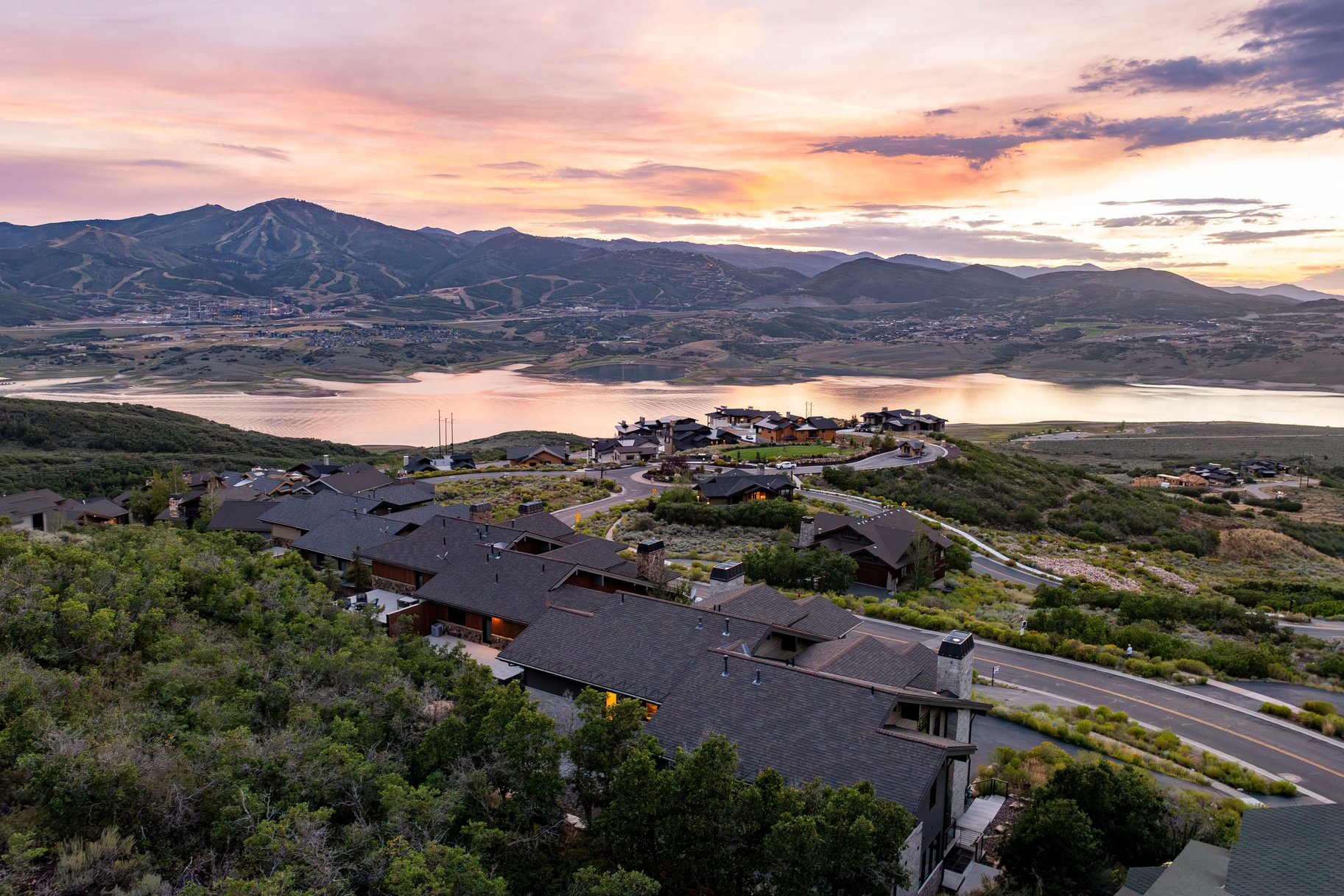  Contemporary Mountain Living with Panoramic Jordanelle & Deer Valley Views - 物件實景