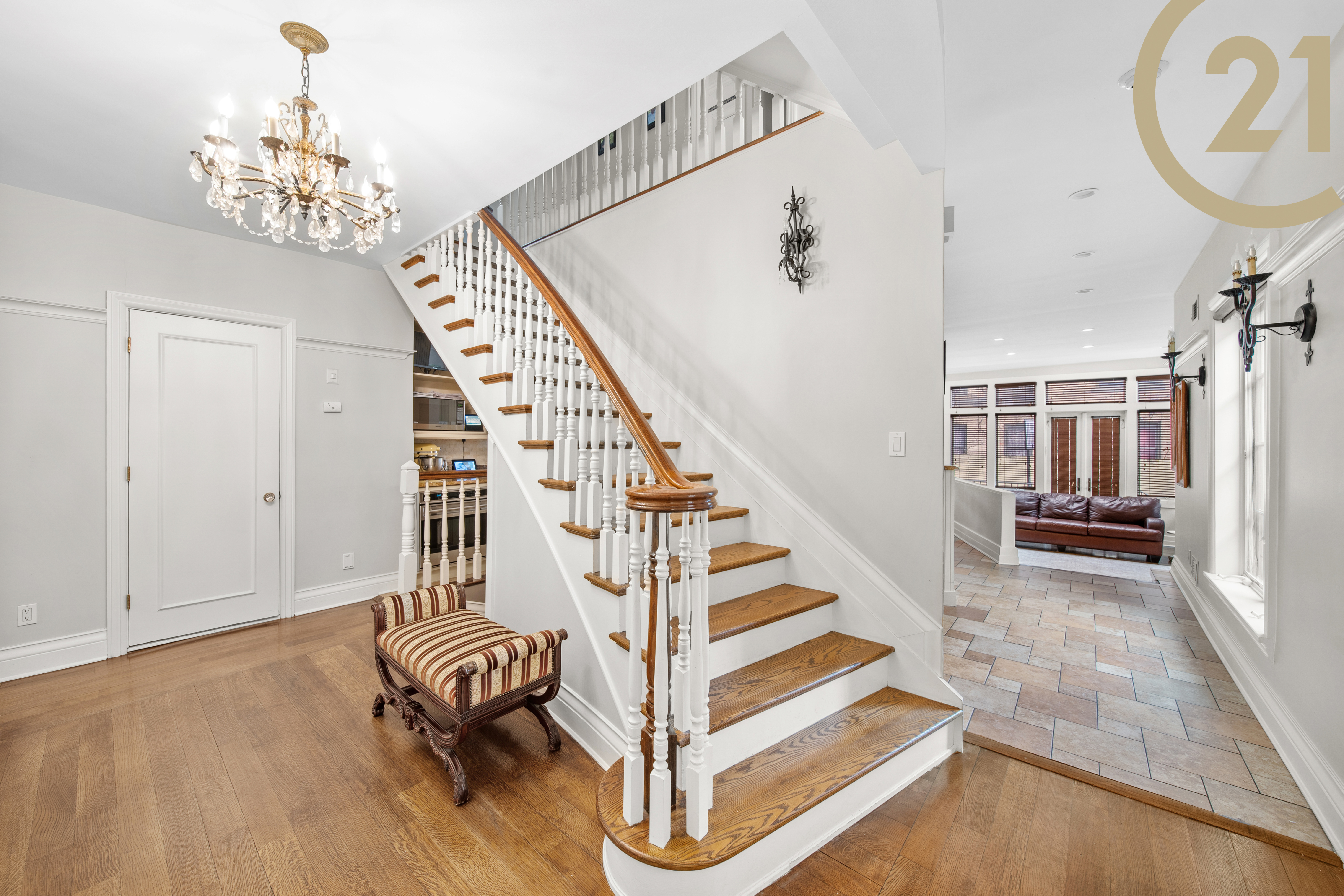 Brooklyn, New York, 11210, United States, 7 Bedrooms Bedrooms, ,5 BathroomsBathrooms,Residential,For Sale,1895266