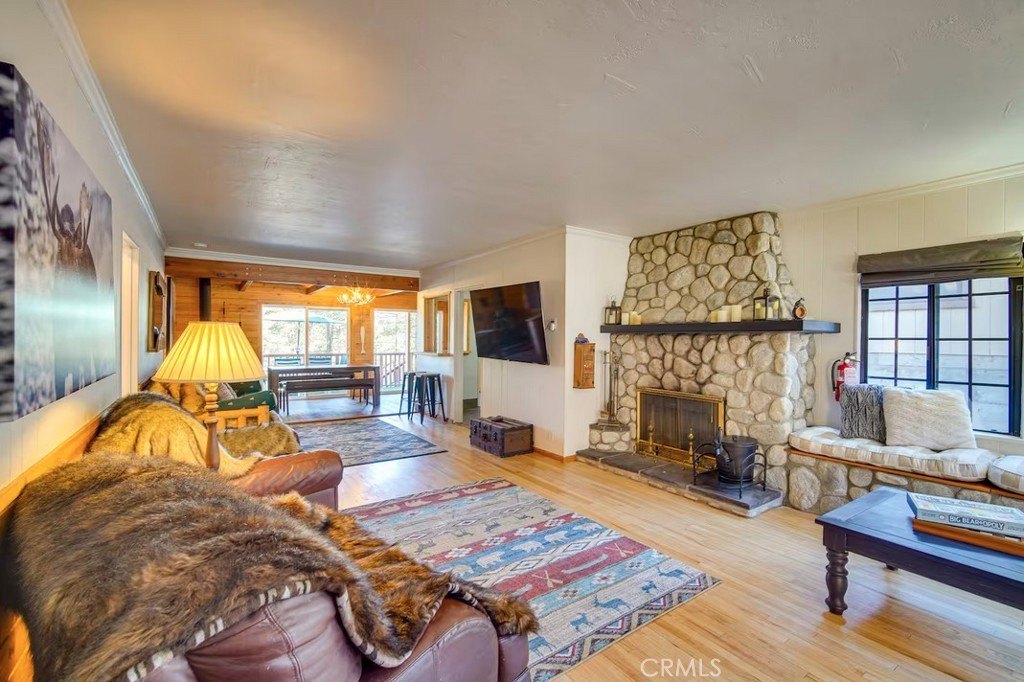 Big Bear Lake, California, 92315, United States, 4 Bedrooms Bedrooms, ,3 BathroomsBathrooms,Residential,For Sale,1982573