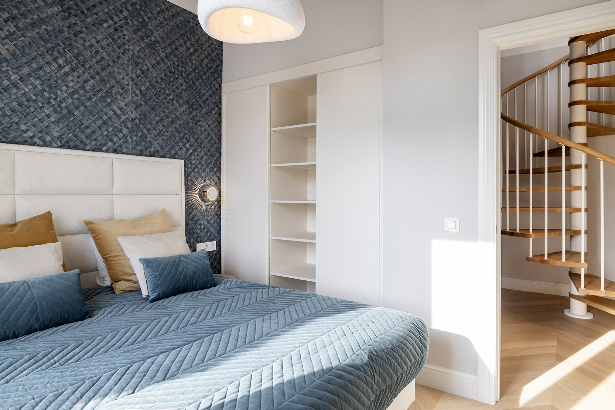  Impressive renovated duplex penthouse with terraces on both levels - 物件實景