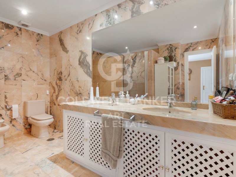 Marbella, Andalusia, ES, 3 Bedrooms Bedrooms, ,3 BathroomsBathrooms,Residential,For Sale,1901057