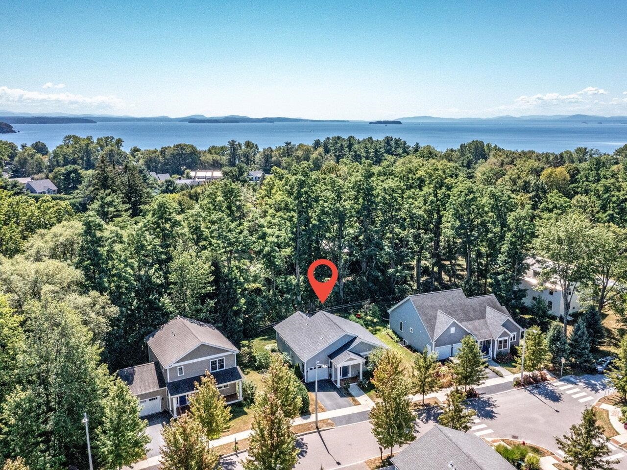 Burlington, Vermont, 05401, United States, 2 Bedrooms Bedrooms, ,2 BathroomsBathrooms,Residential,For Sale,1927206