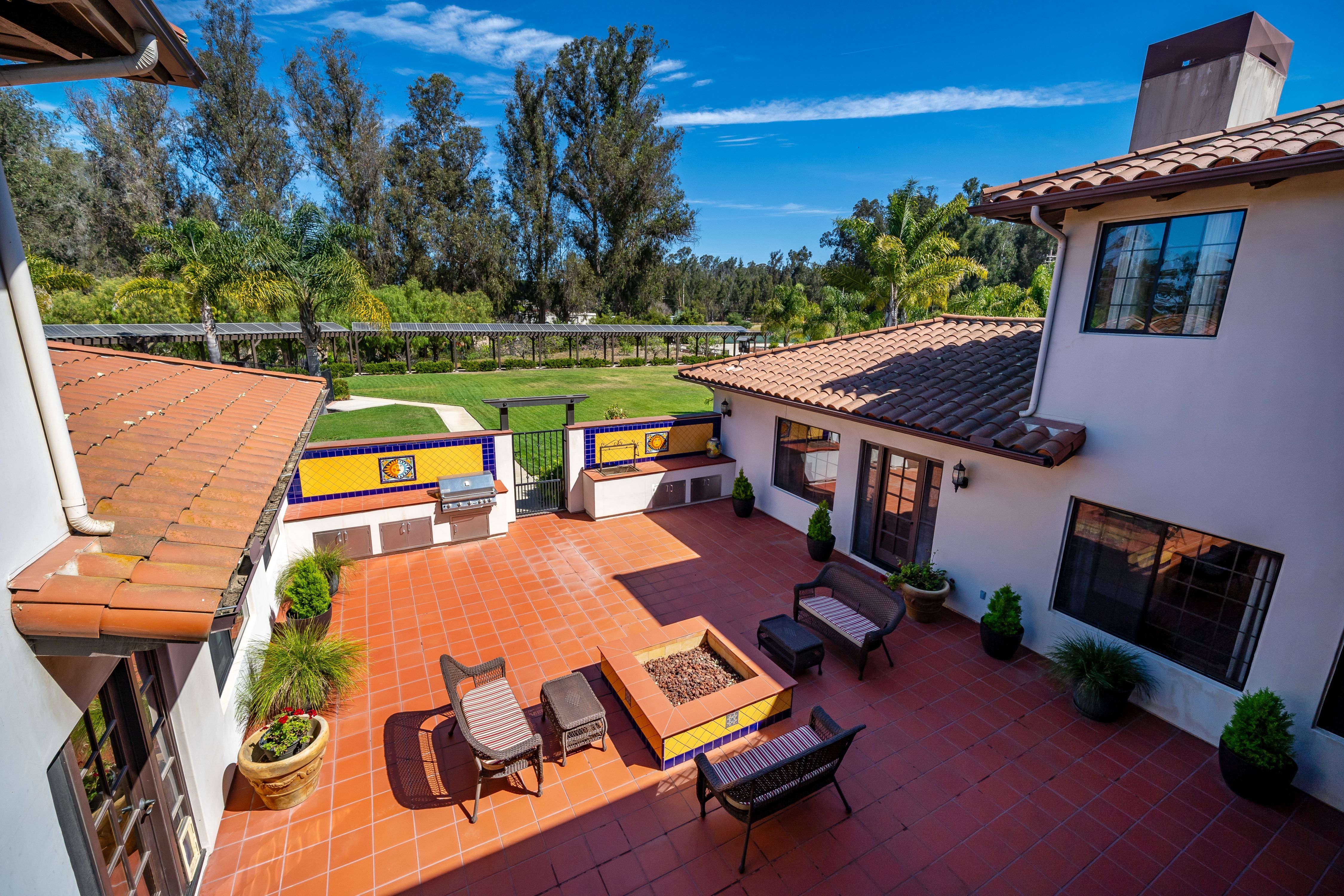  A Timeless Spanish Colonial Estate of Rare Distinction - 物件實景