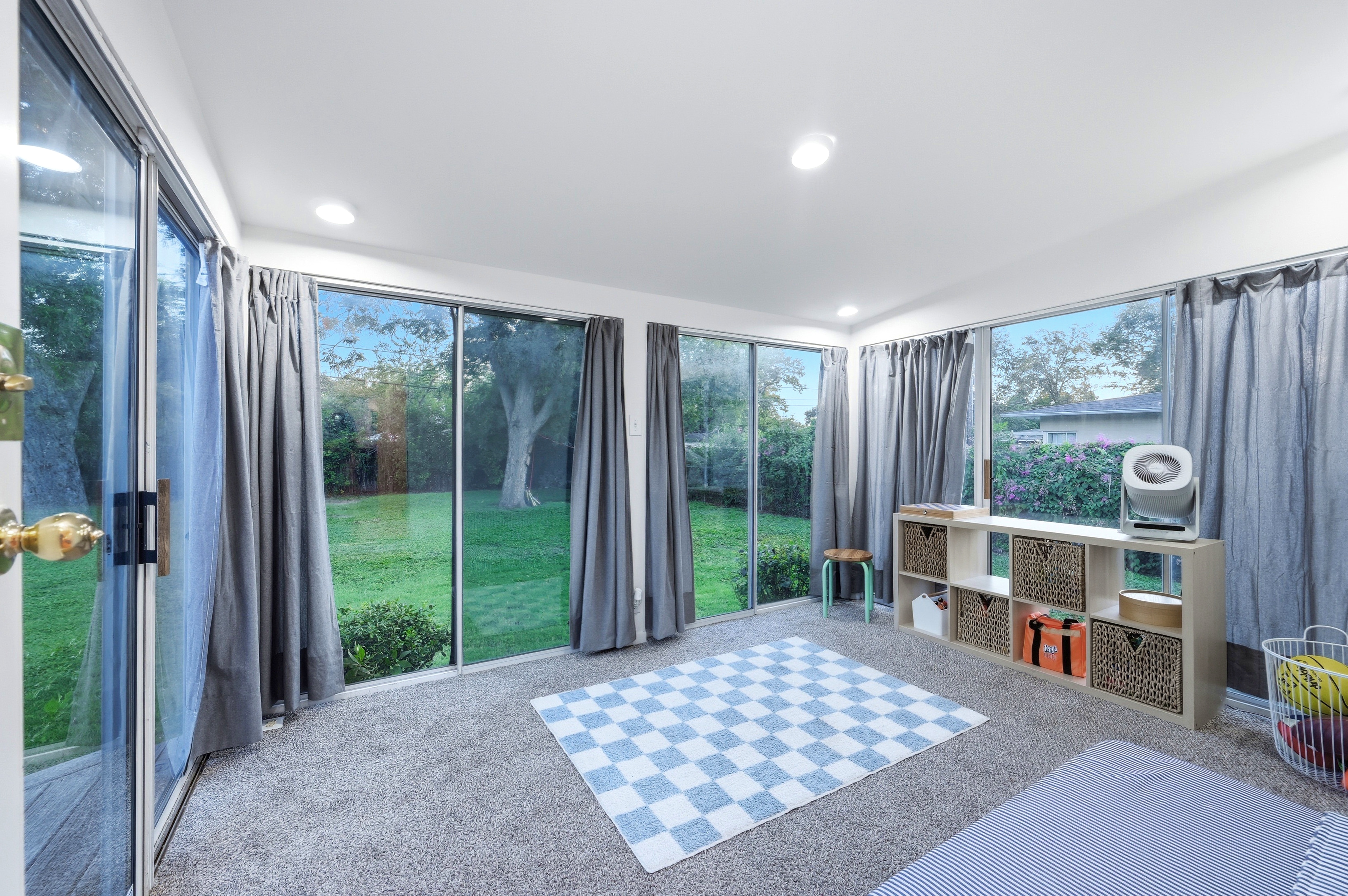  Updated Home, Exceptional Location - 物件實景