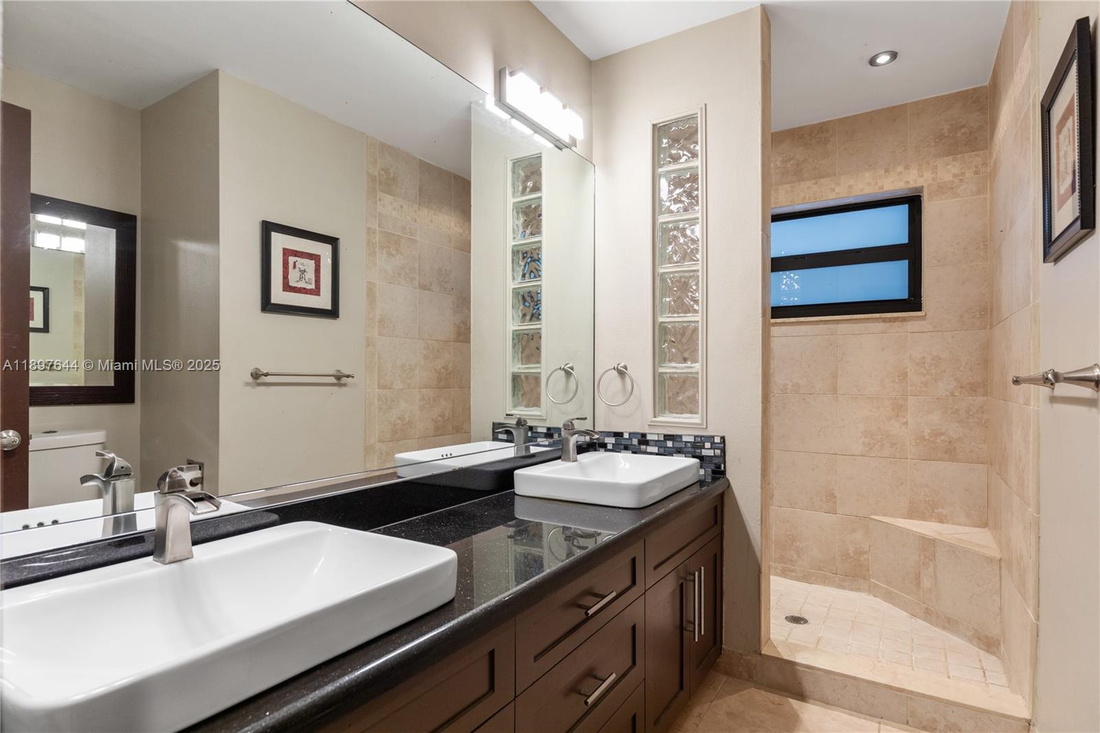 Palmetto Bay, Florida, 33157, United States, 4 Bedrooms Bedrooms, ,4 BathroomsBathrooms,Residential,For Sale,1966916