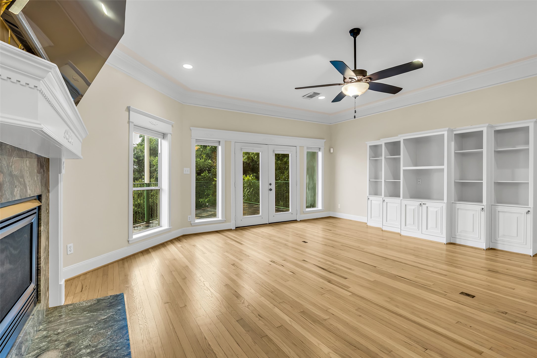  3201 White Oak Drive - 物件實景