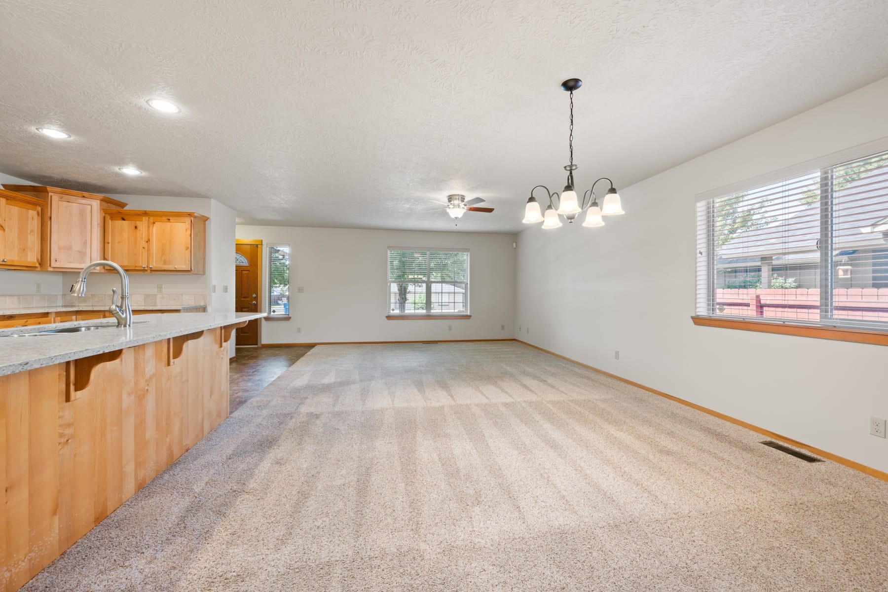  2330 NW 10th Street Redmond, OR 97756 - 物件實景