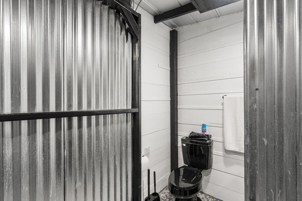 Brasstown, North Carolina, 28902, United States, 3 Bedrooms Bedrooms, ,3 BathroomsBathrooms,Residential,For Sale,1986118