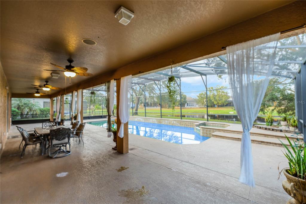Oviedo, Florida, 32765, United States, 6 Bedrooms Bedrooms, ,5 BathroomsBathrooms,Residential,For Sale,1857503