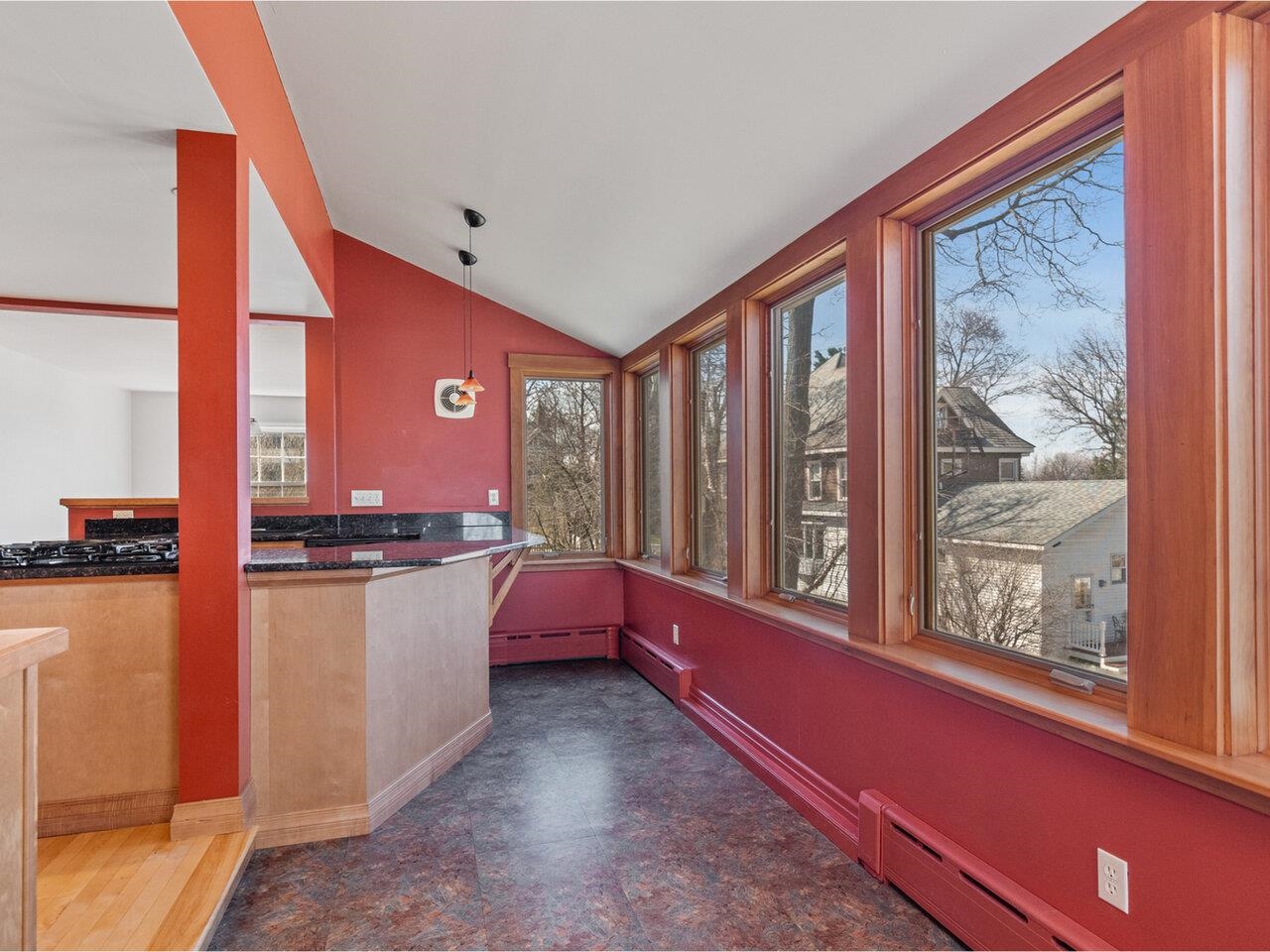 Burlington, Vermont, 05401, United States, 3 Bedrooms Bedrooms, ,2 BathroomsBathrooms,Residential,For Sale,1777019