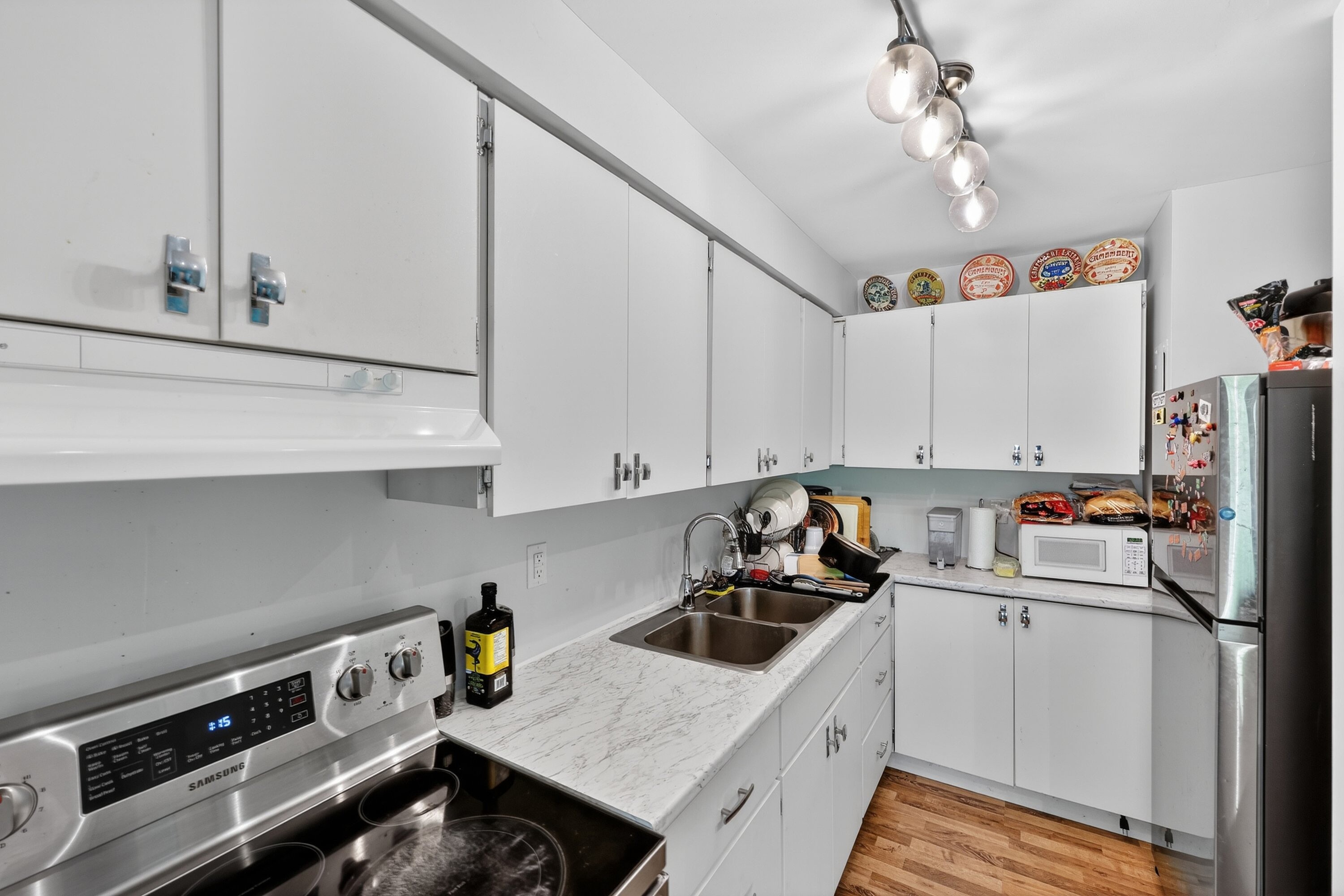  Bright Ground Floor Condo - 物件實景