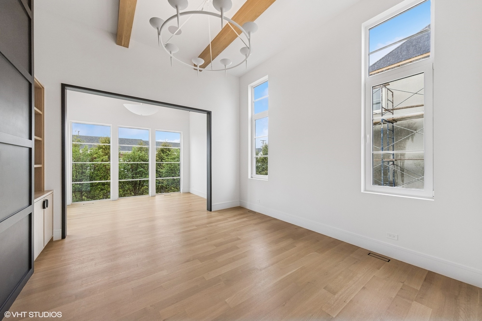 Hinsdale, Illinois, 60521, United States, 5 Bedrooms Bedrooms, ,6 BathroomsBathrooms,Residential,For Sale,1826886
