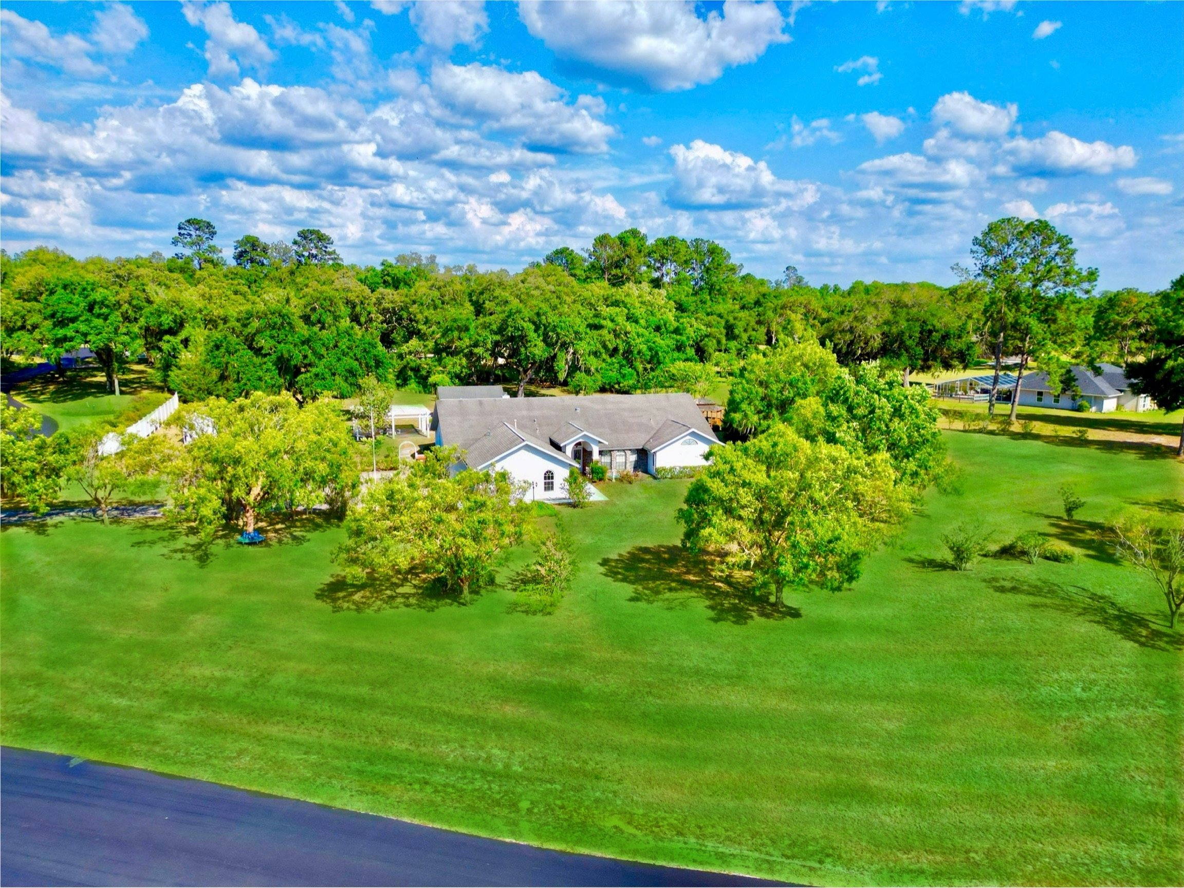 Silver Springs, Florida, 34488, United States, 4 Bedrooms Bedrooms, ,3 BathroomsBathrooms,Residential,For Sale,1981770