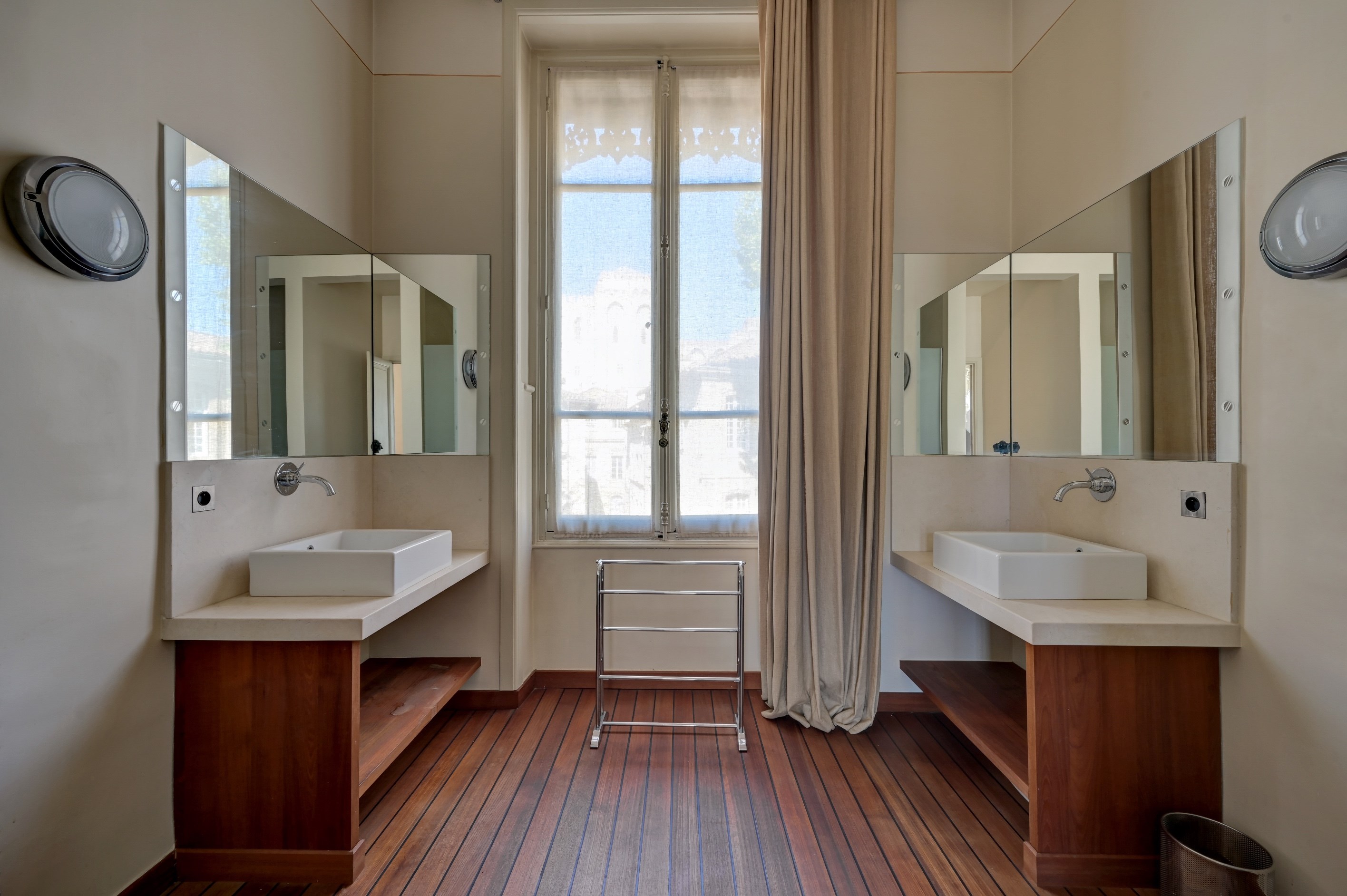  Exceptional 19th-century private mansion with interior courtyard, in the heart … - 物件實景