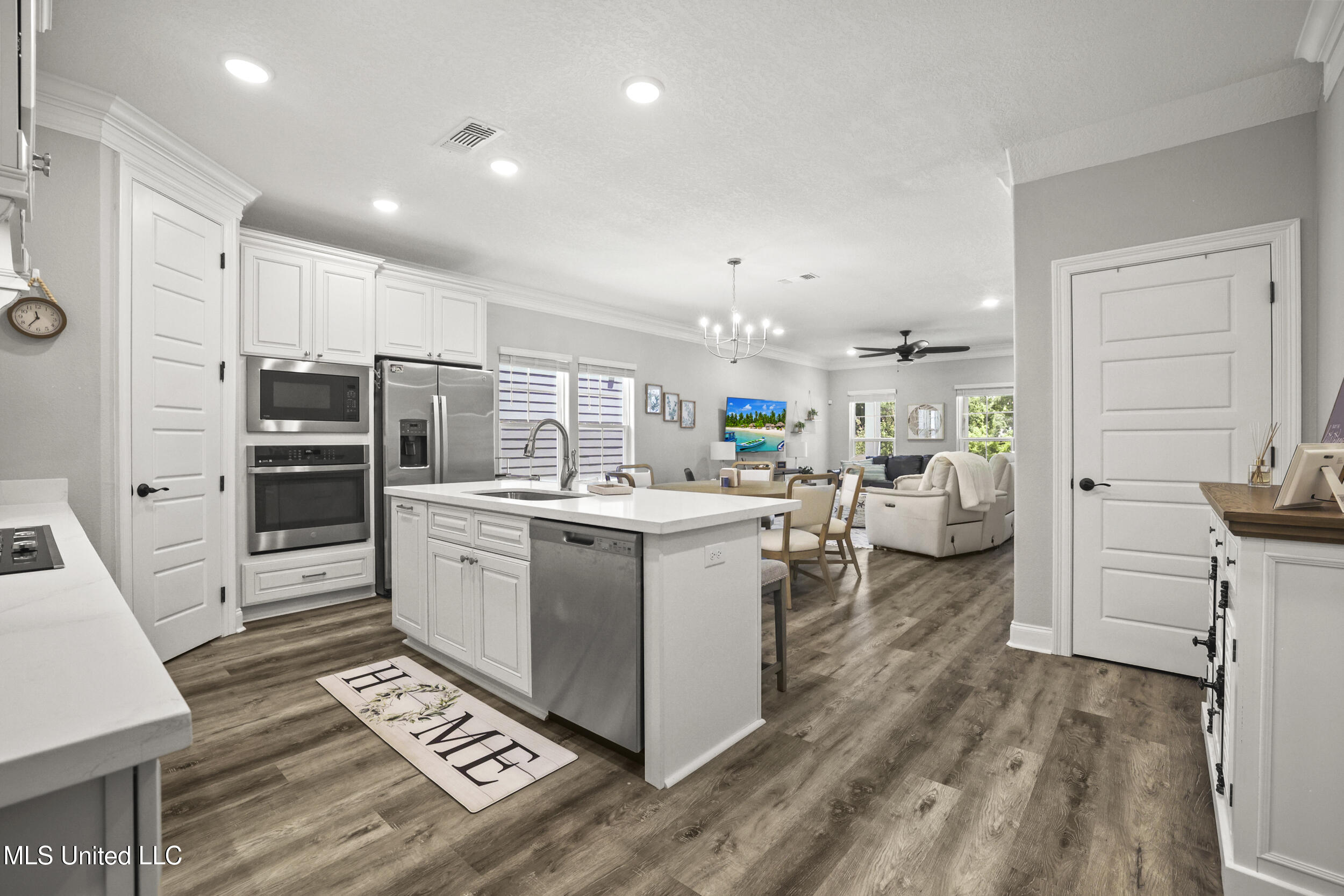 Biloxi, Mississippi, 39531, United States, 3 Bedrooms Bedrooms, ,3 BathroomsBathrooms,Residential,For Sale,1906978