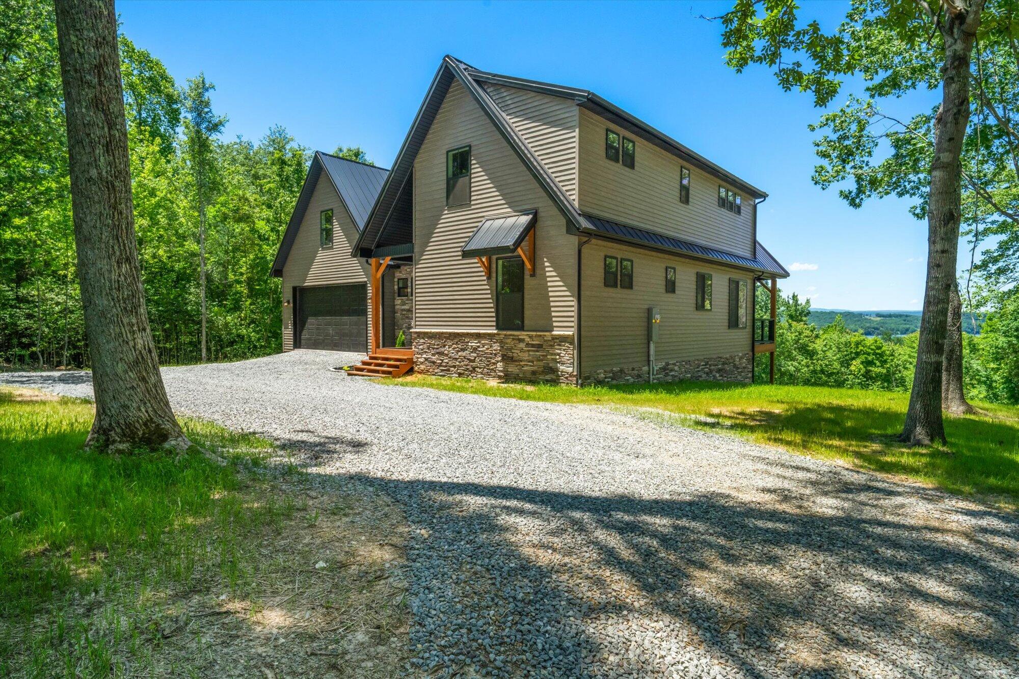 Ten Mile, Tennessee, 37880, United States, 3 Bedrooms Bedrooms, ,3 BathroomsBathrooms,Residential,For Sale,1878796
