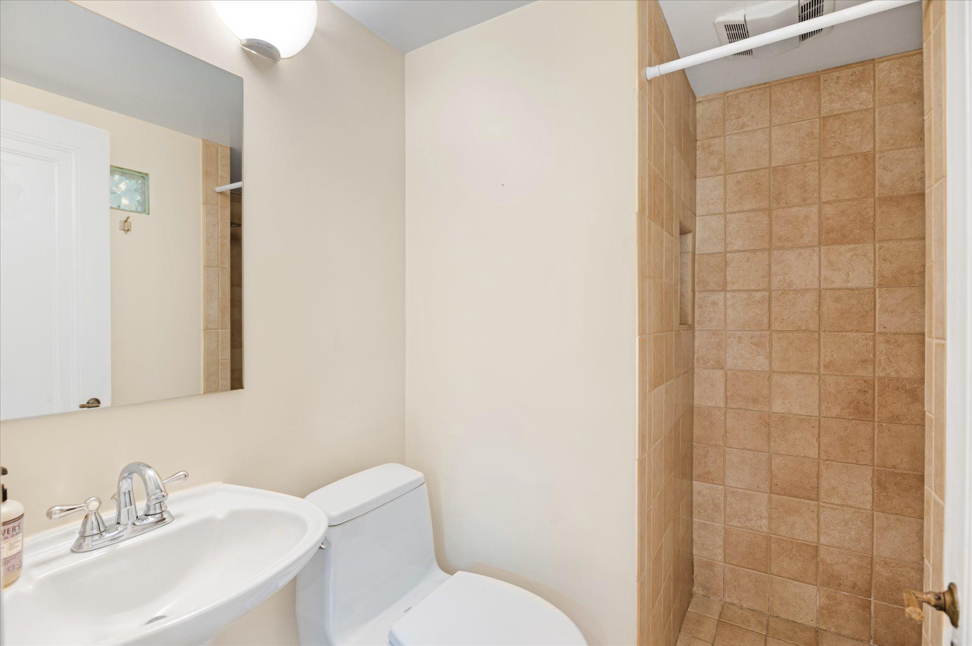  1661 Crescent Place NW, Washington, DC, 20009 - 物件實景