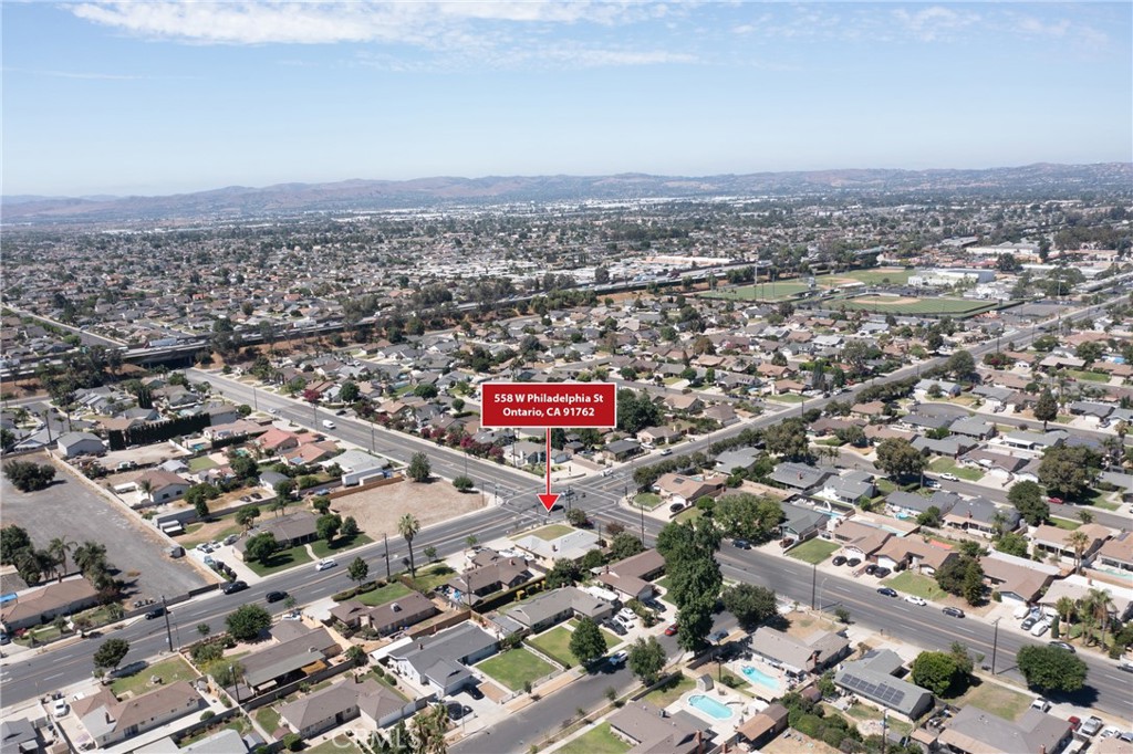 Ontario, California, 91762, United States, 4 Bedrooms Bedrooms, ,2 BathroomsBathrooms,Residential,For Sale,1930288