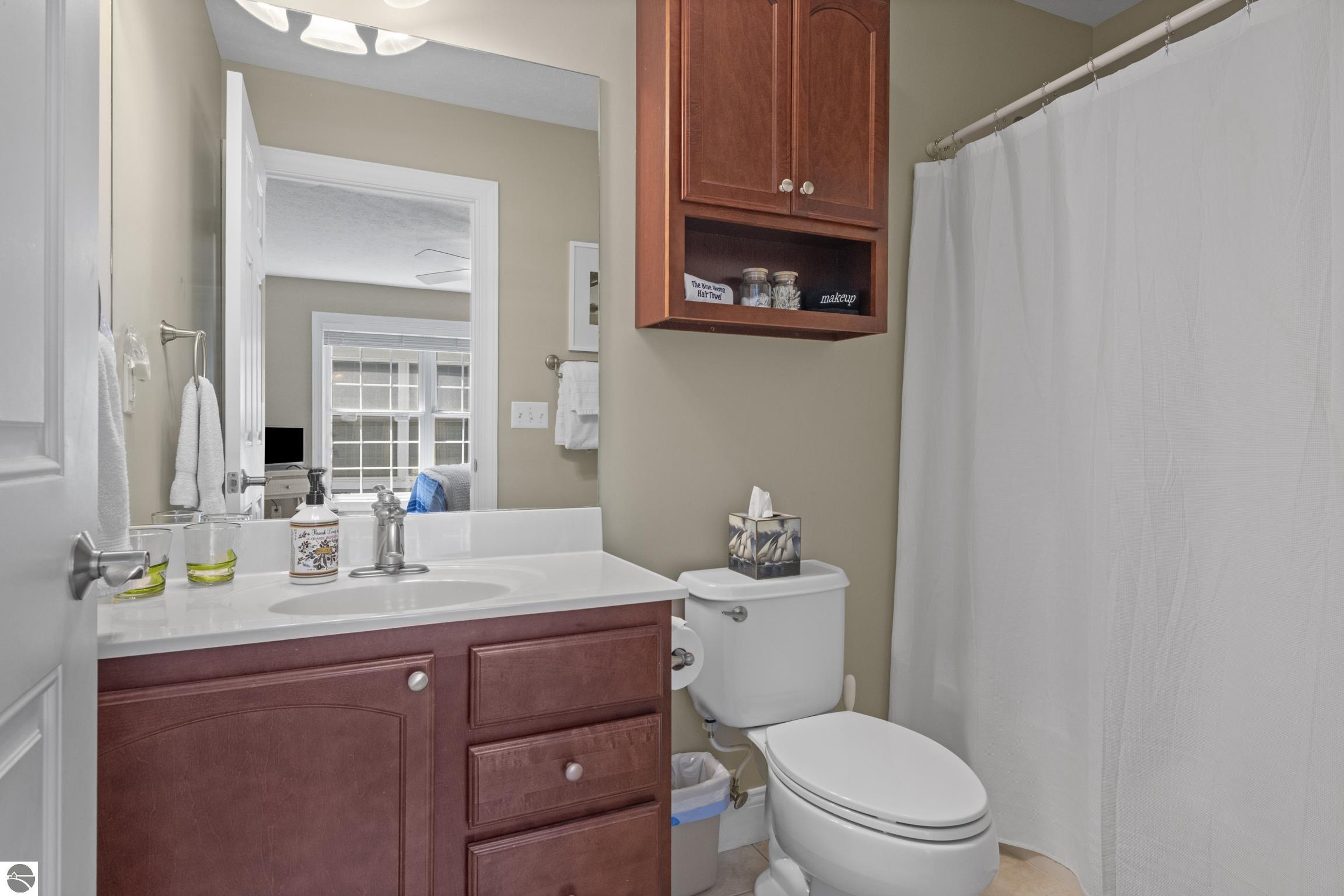 Traverse City, Michigan, 49686, United States, 2 Bedrooms Bedrooms, ,3 BathroomsBathrooms,Residential,For Sale,1926314