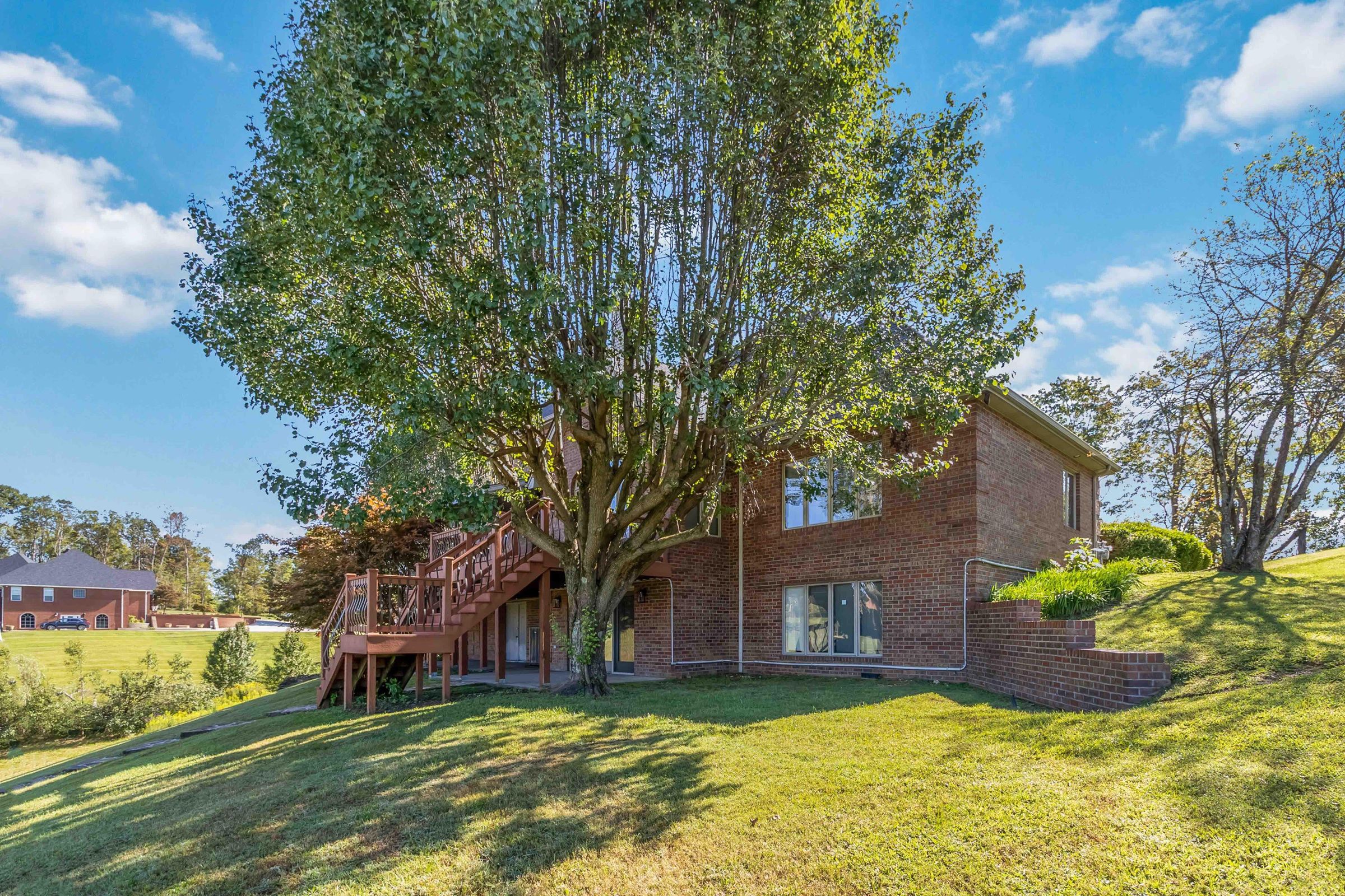 London, Kentucky, 40744, United States, 5 Bedrooms Bedrooms, ,4 BathroomsBathrooms,Residential,For Sale,2006451