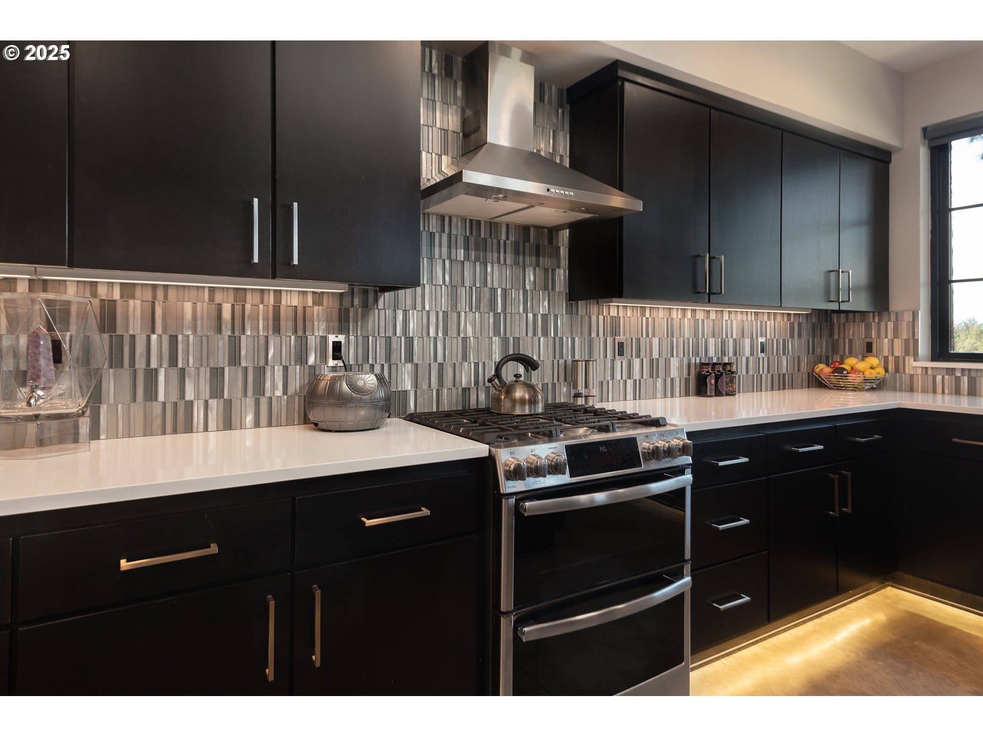  21060 KNOTT RD Bend, OR 97702 - 物件實景