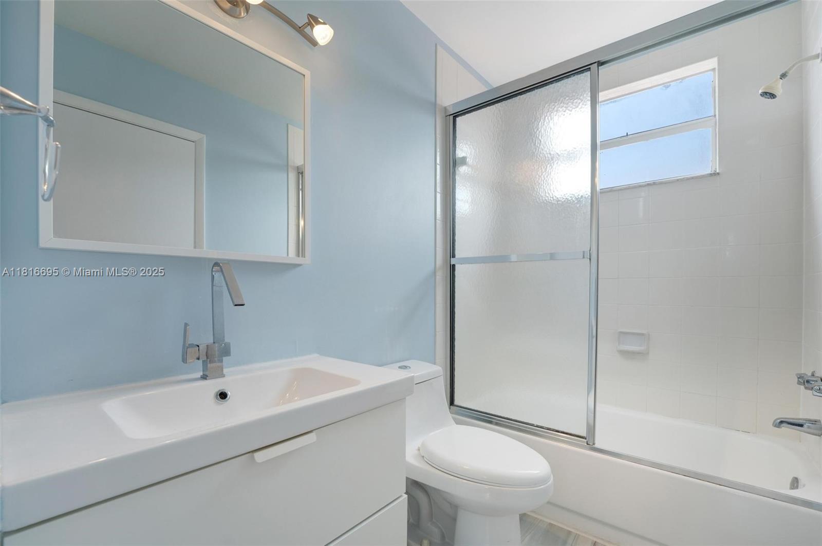 Sunrise, Florida, 33323, United States, 3 Bedrooms Bedrooms, ,3 BathroomsBathrooms,Residential,For Sale,1848108