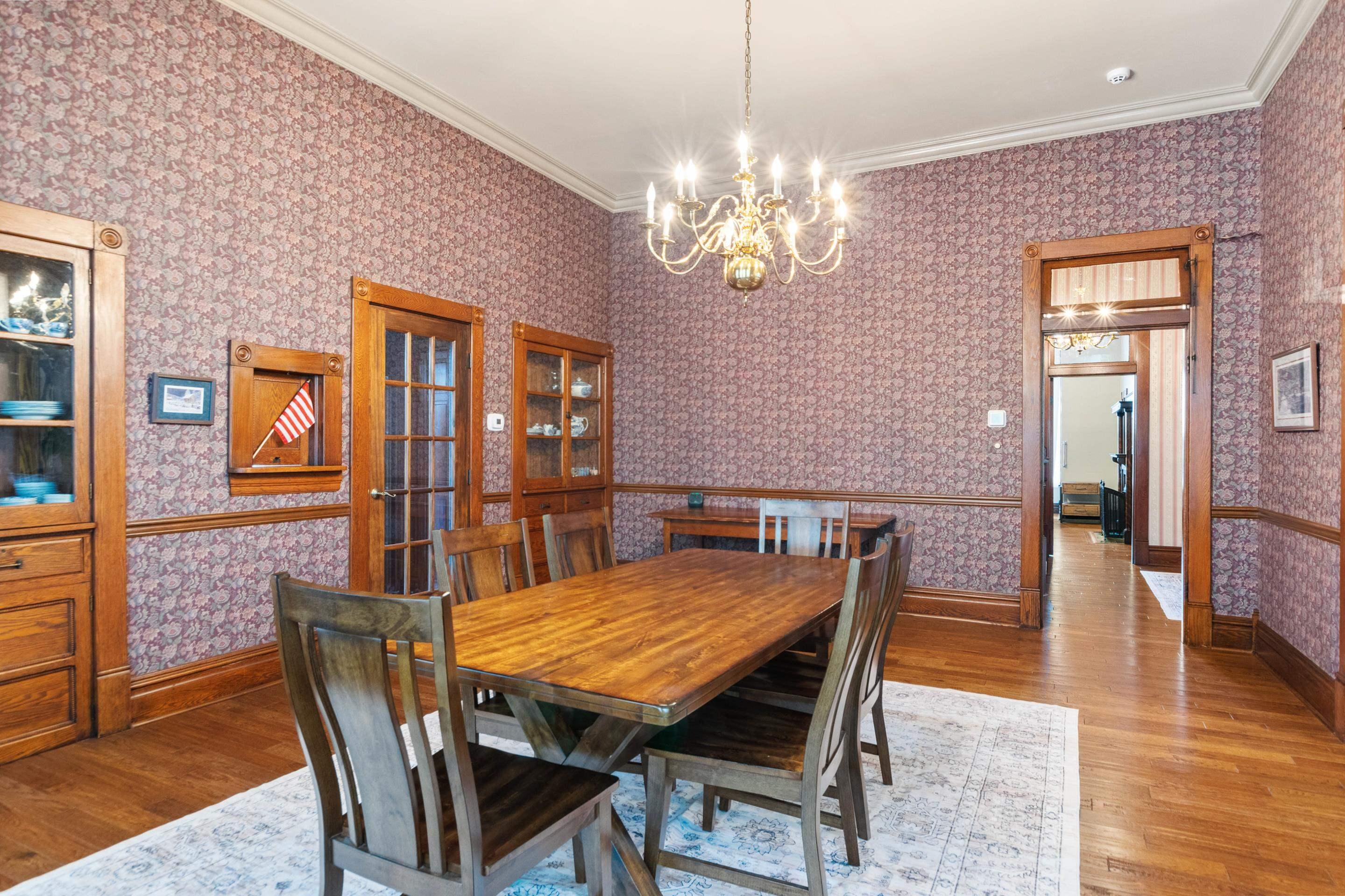 Tazewell, Virginia, 24651, United States, 6 Bedrooms Bedrooms, ,4 BathroomsBathrooms,Residential,For Sale,1905937