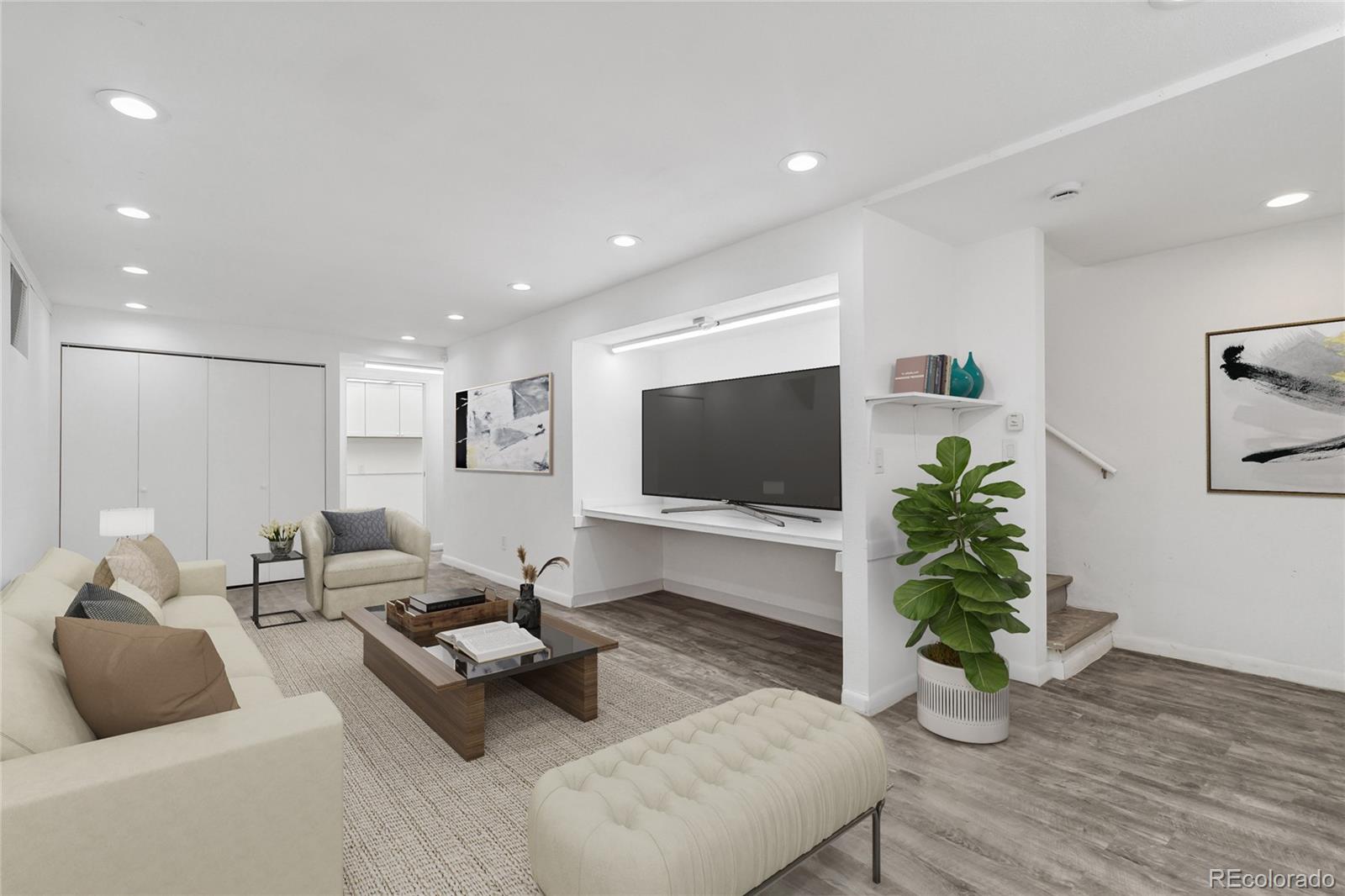 Denver, Colorado, 80210, United States, 2 Bedrooms Bedrooms, ,1 BathroomBathrooms,Residential,For Sale,1907013