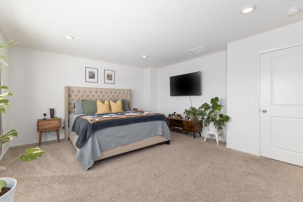 Hemet, California, 92543, United States, 4 Bedrooms Bedrooms, ,3 BathroomsBathrooms,Residential,For Sale,1970296