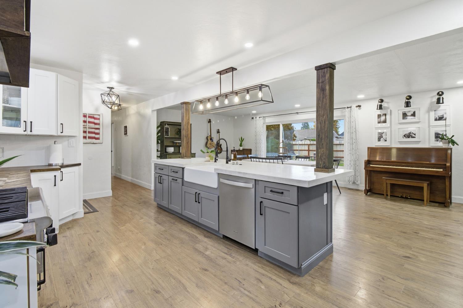 Lodi, California, 95242, United States, 3 Bedrooms Bedrooms, ,3 BathroomsBathrooms,Residential,For Sale,2002974