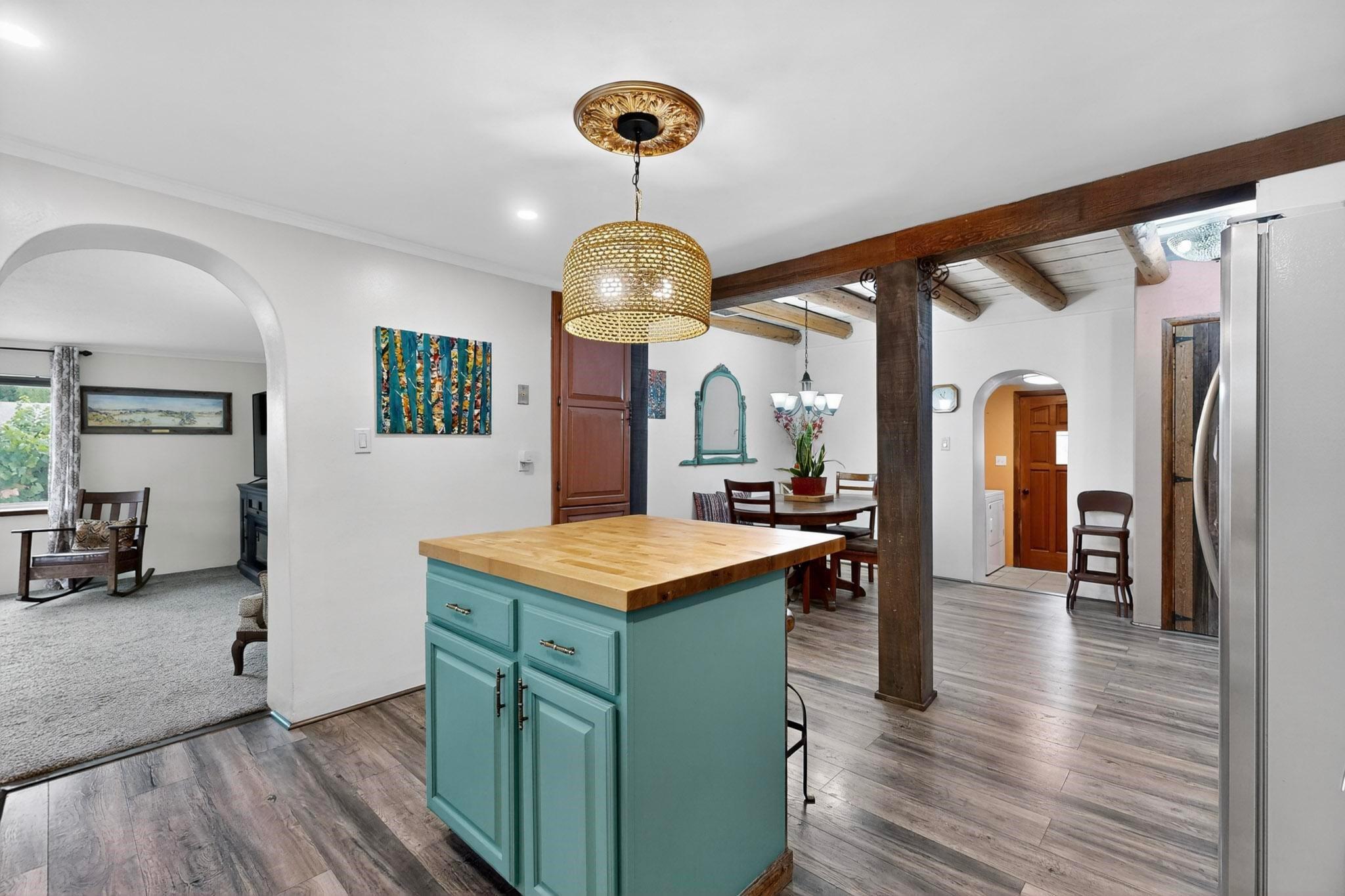 Santa Fe, New Mexico, 87505, United States, 3 Bedrooms Bedrooms, ,2 BathroomsBathrooms,Residential,For Sale,1971309